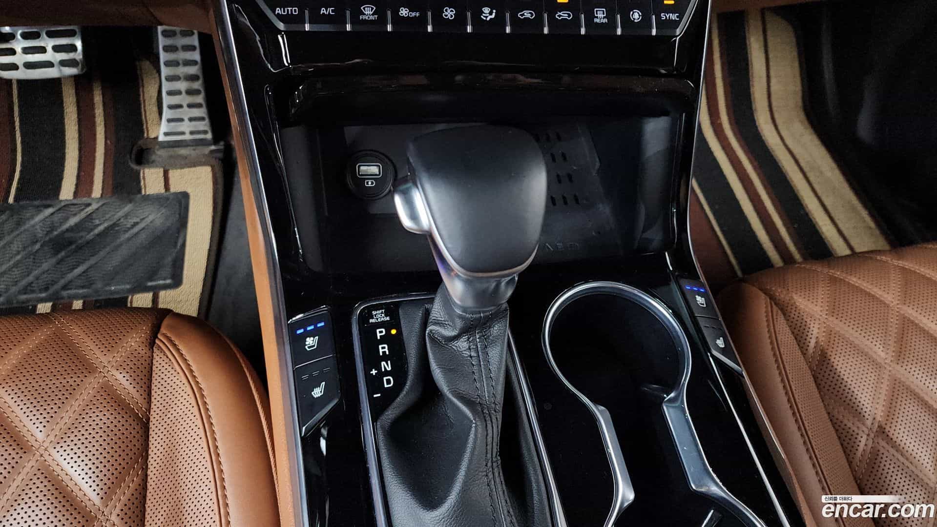 Mohave Kia 2022.5-INNER-009