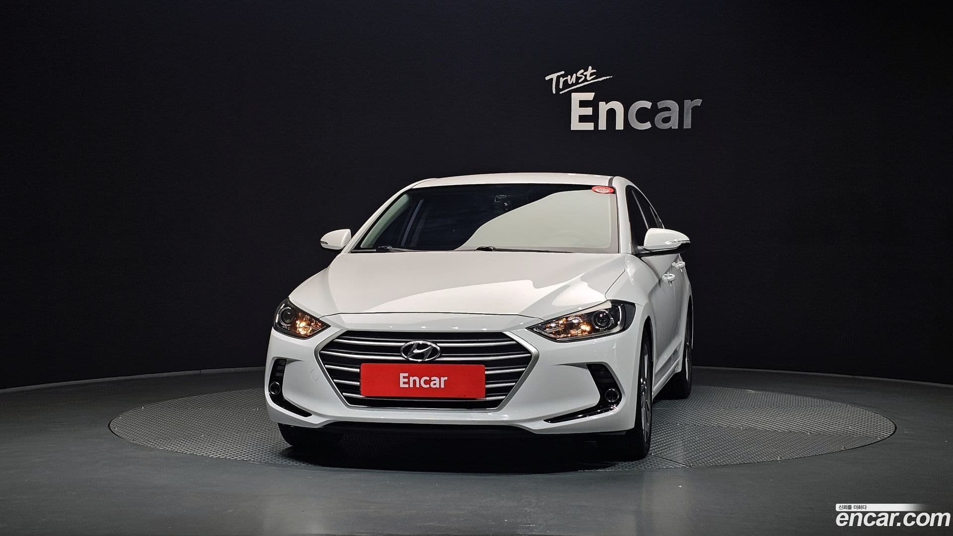 Main__Slider__Photo:AVANTE Hyundai 2017.8-2