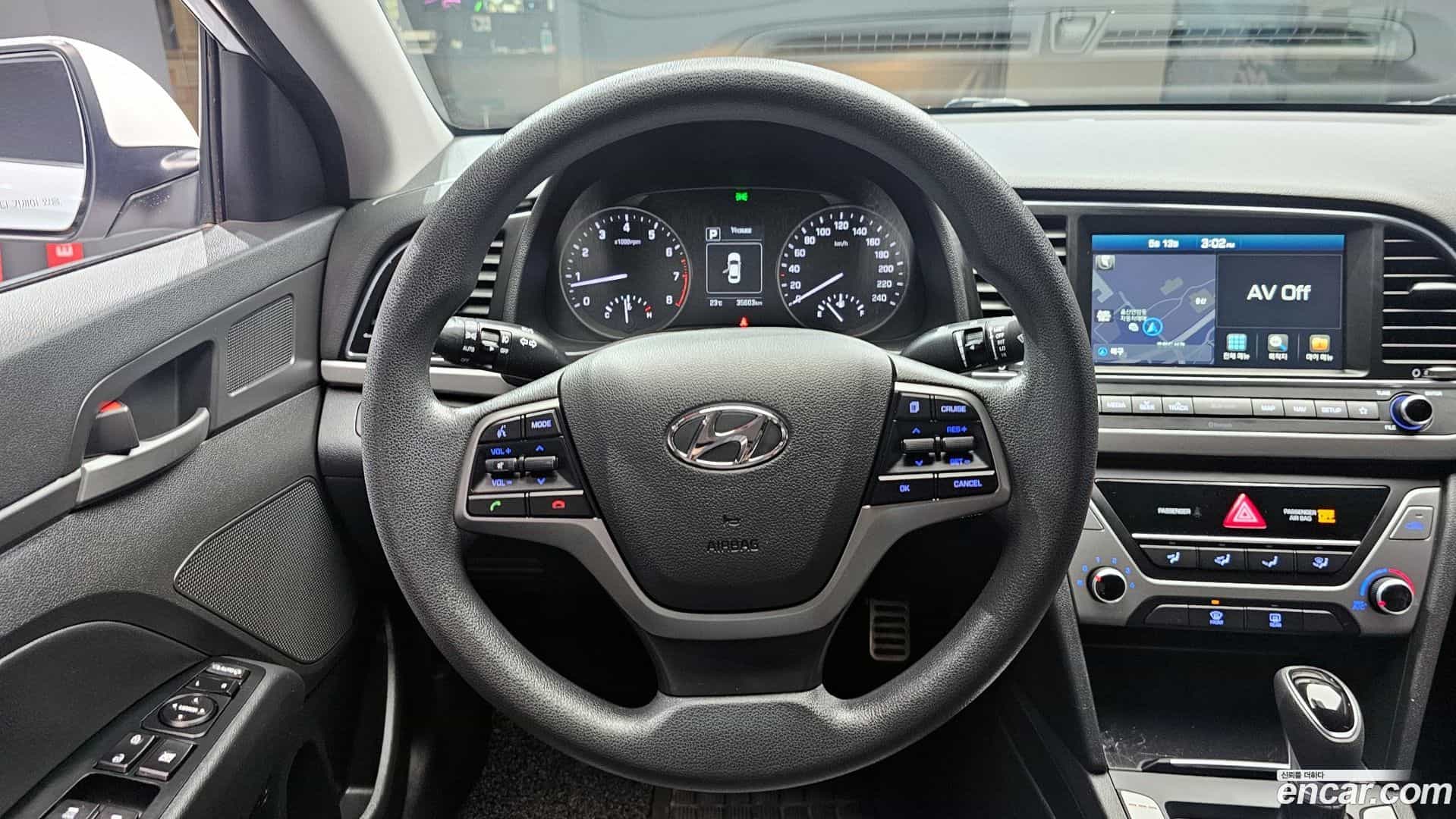 AVANTE Hyundai 2017.8-OPTION-017