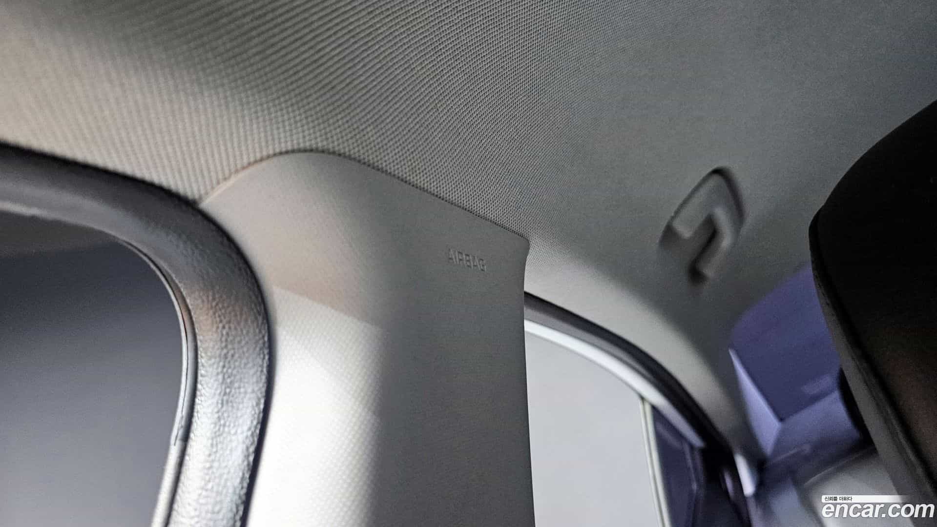 AVANTE Hyundai 2017.8-OPTION-043
