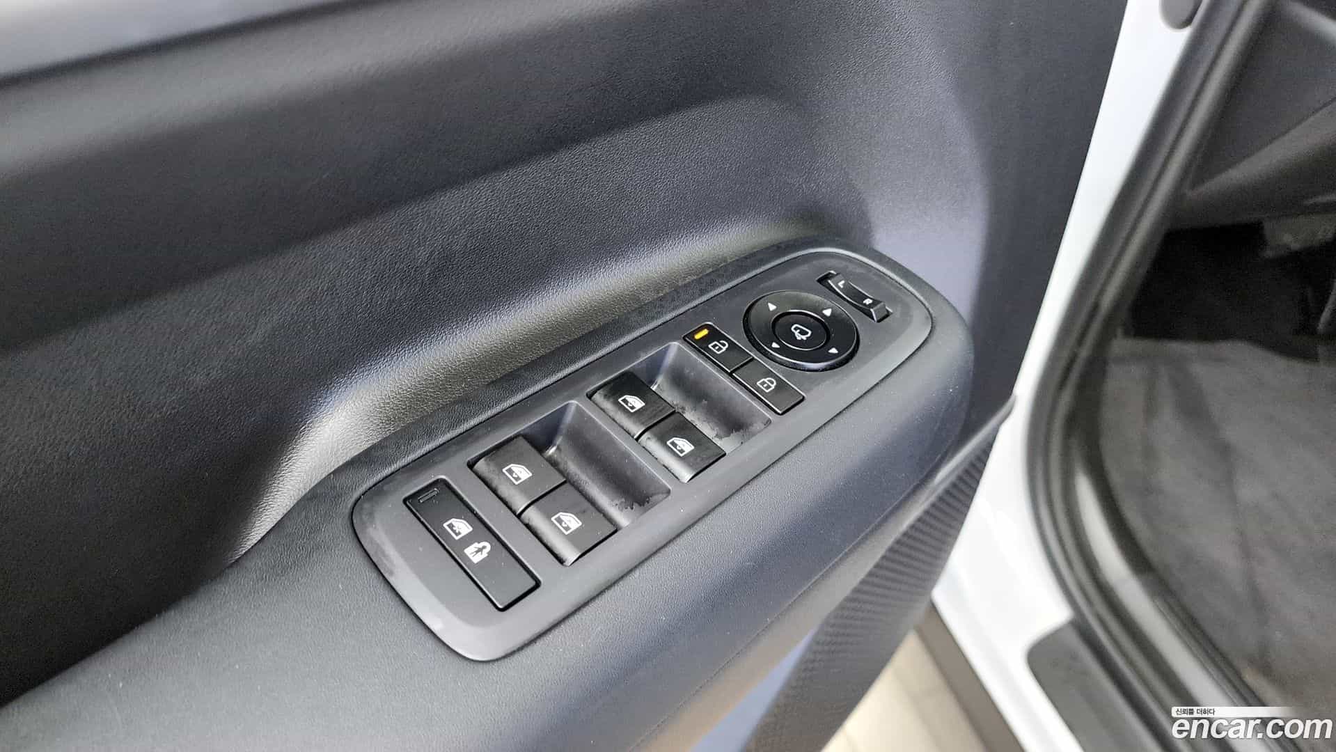 Santafe Hyundai 2023.9-OPTION-043