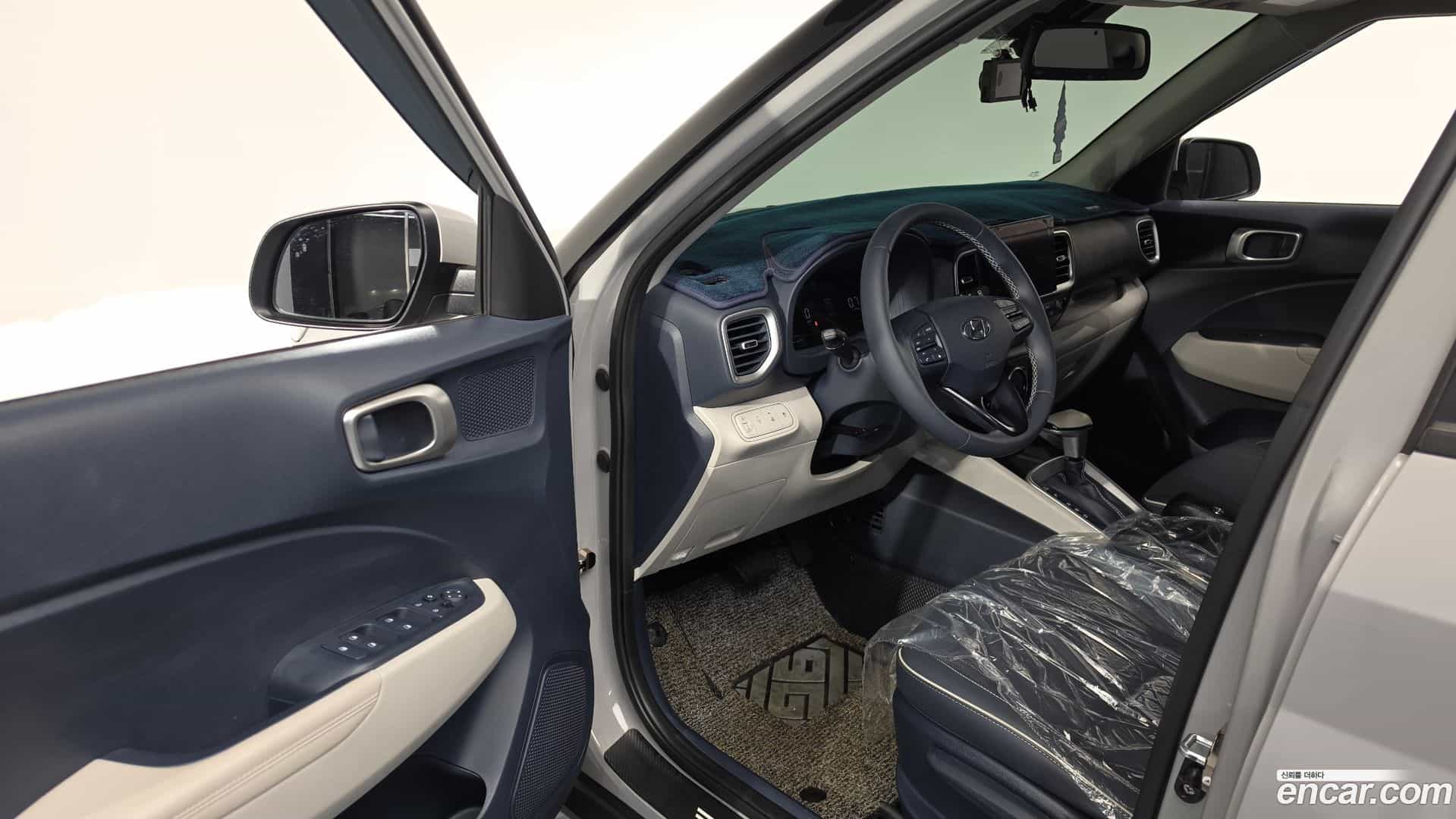 Venue Hyundai 2023.0-INNER-010