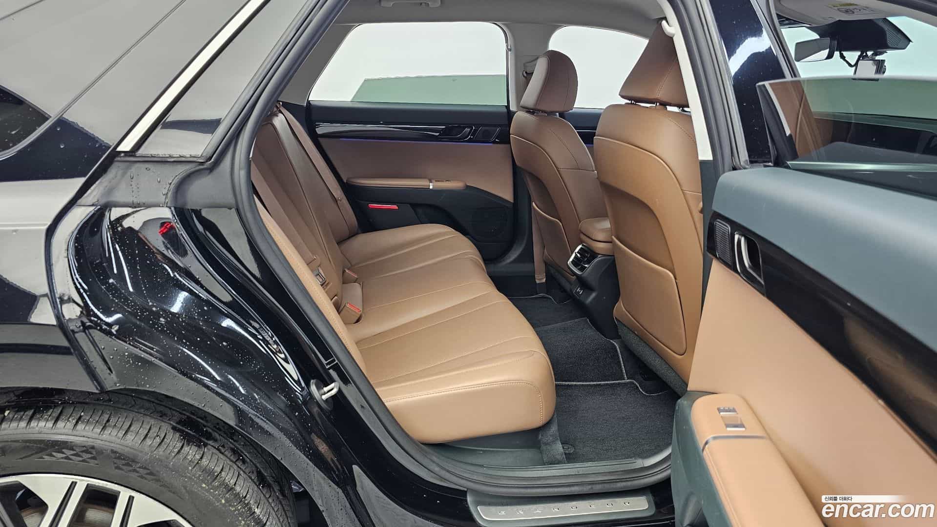 Grandeur Hyundai 2023.3-OPTION-015