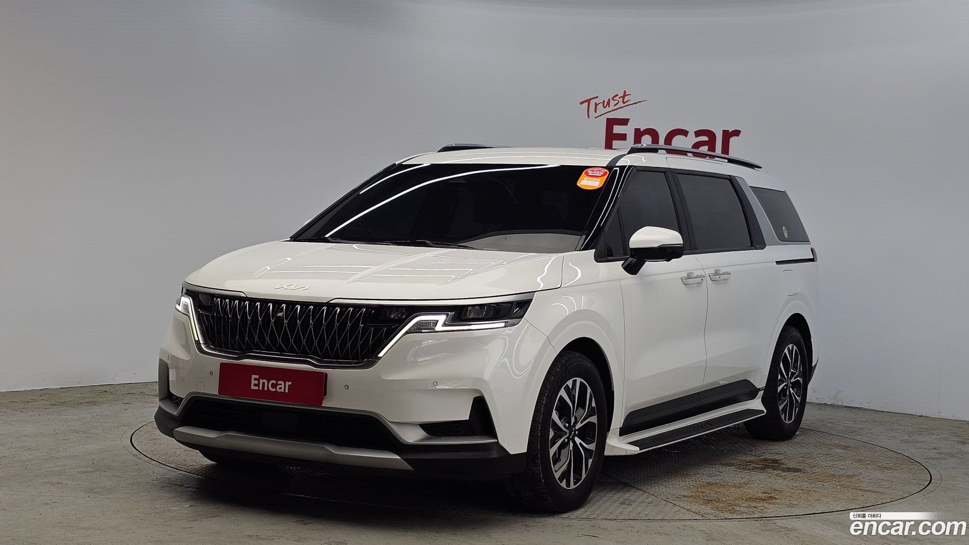 Main__Slider__Photo:Canival Kia 2022.11-0