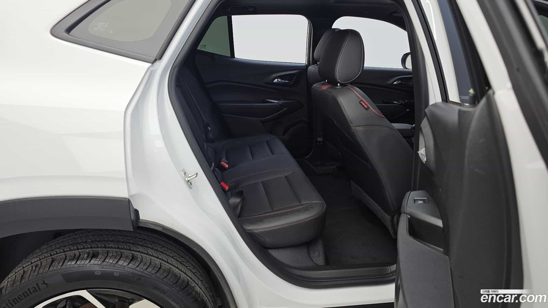 Trax Chevrolet 2023.10-OPTION-015