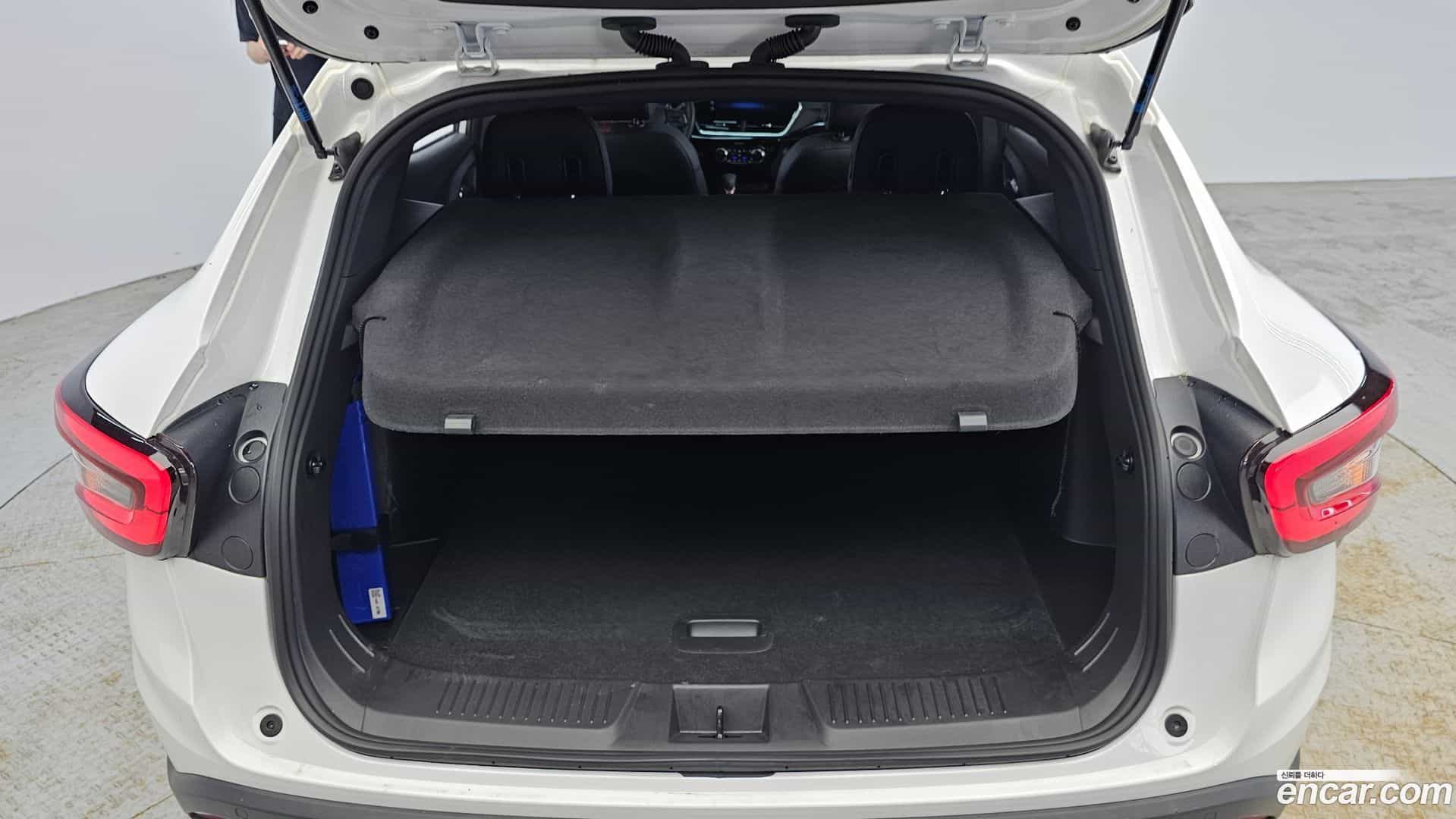 Trax Chevrolet 2023.10-OPTION-020