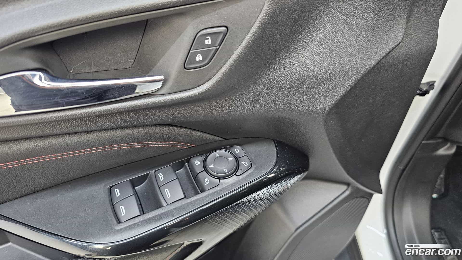 Trax Chevrolet 2023.10-OPTION-040