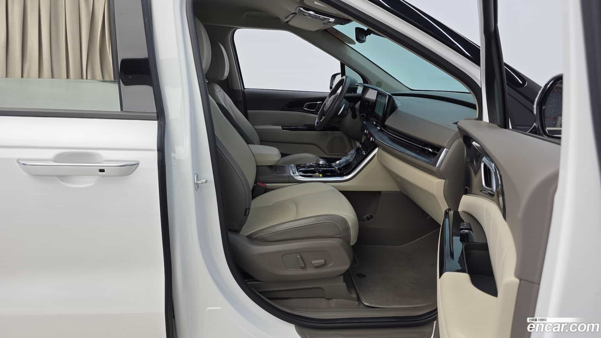 Canival Kia 2022.3-OPTION-015