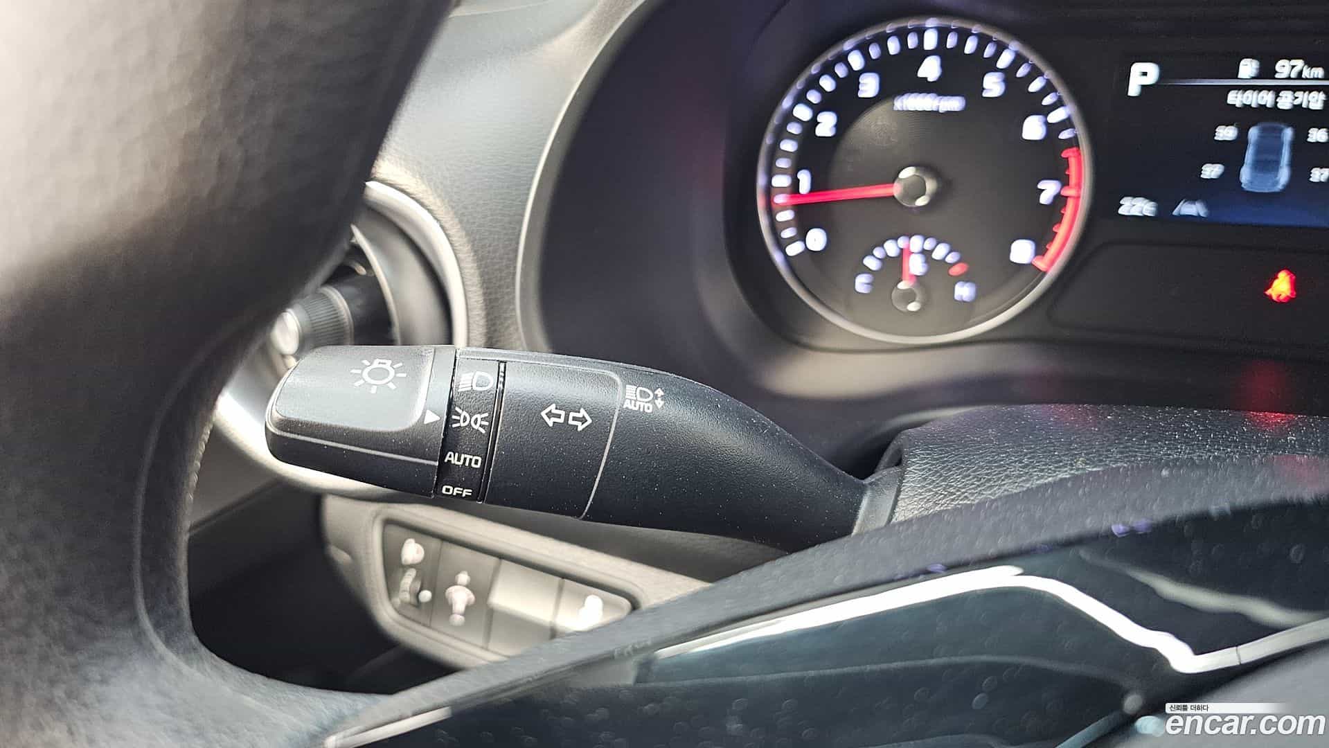 K3 Kia 2023.2-OPTION-041