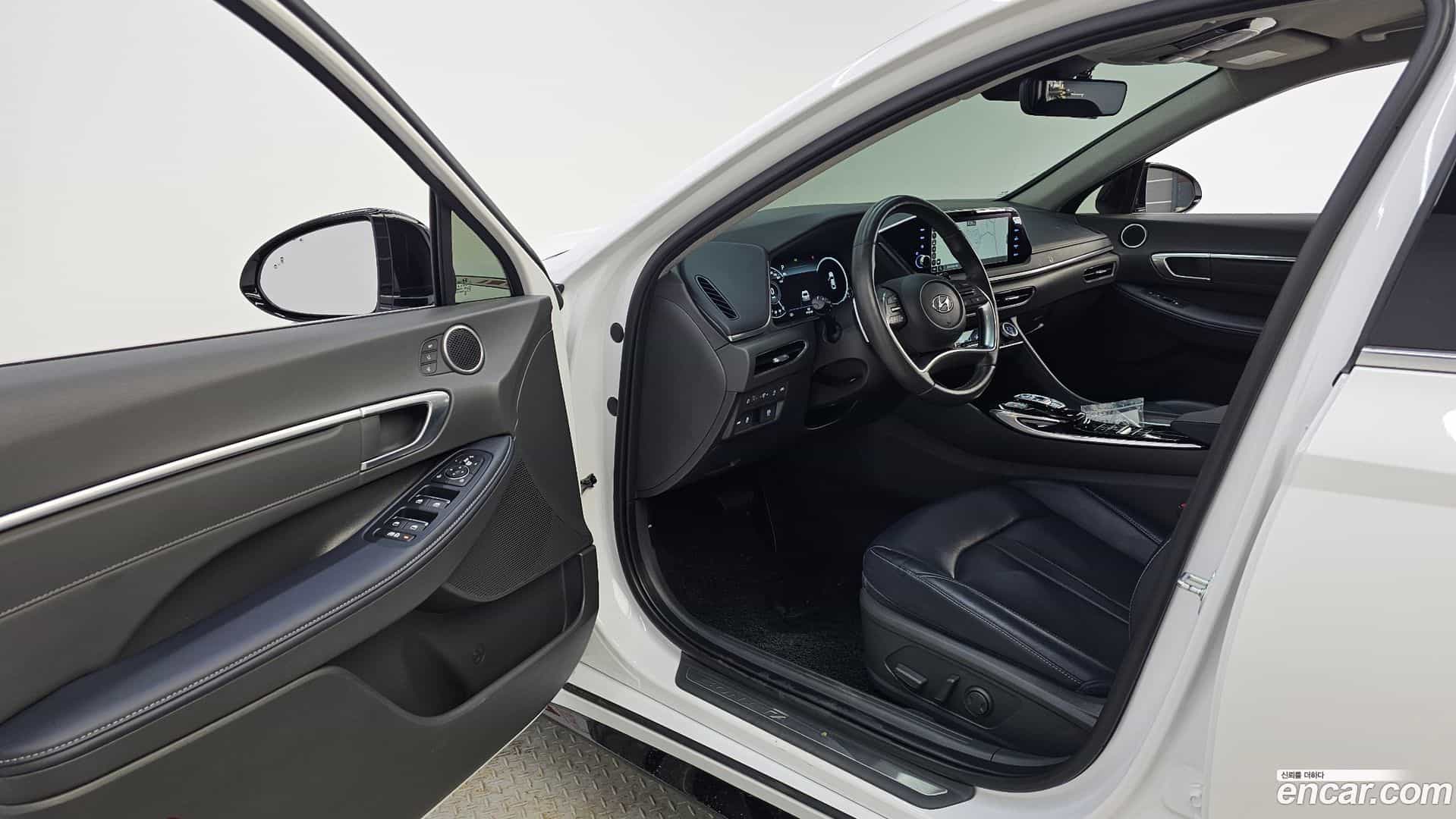 Sonata Hyundai 2022.4-INNER-010