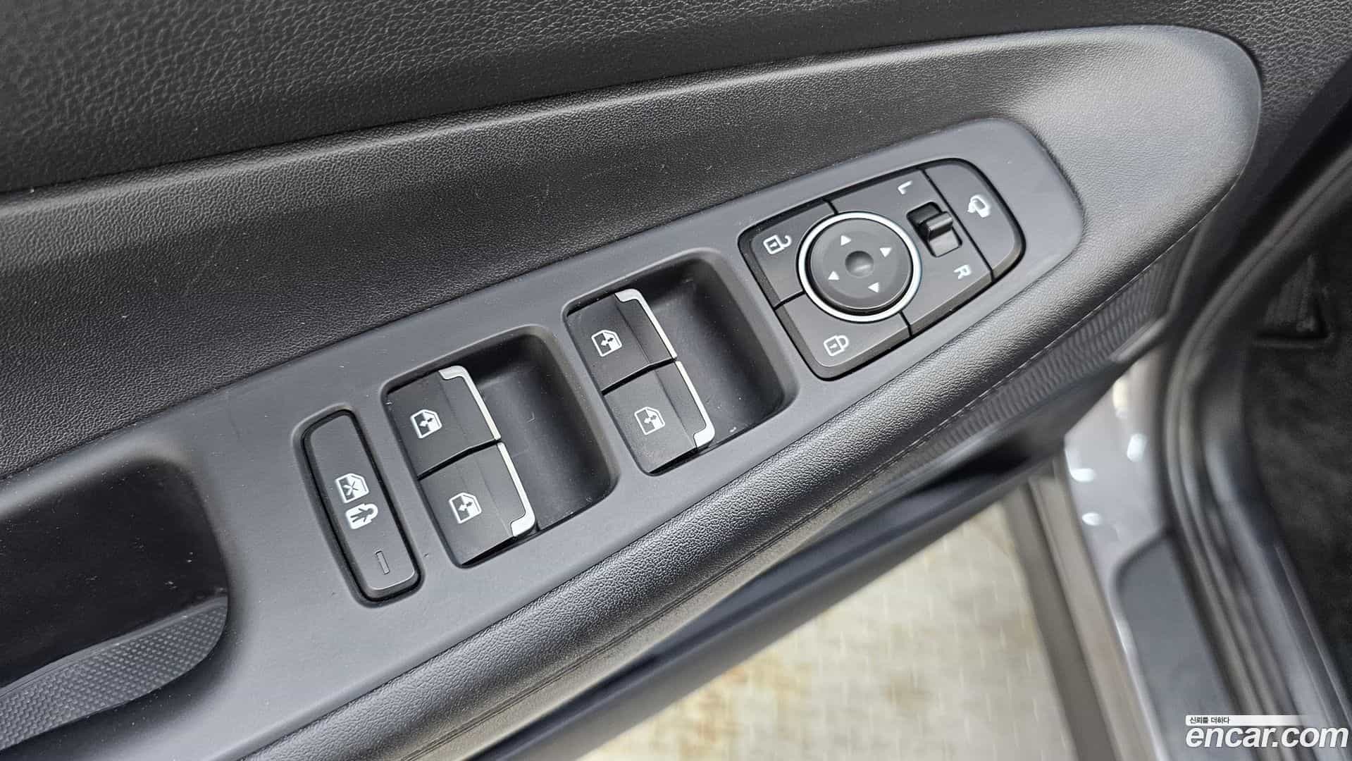 Santafe Hyundai 2022.3-OPTION-042