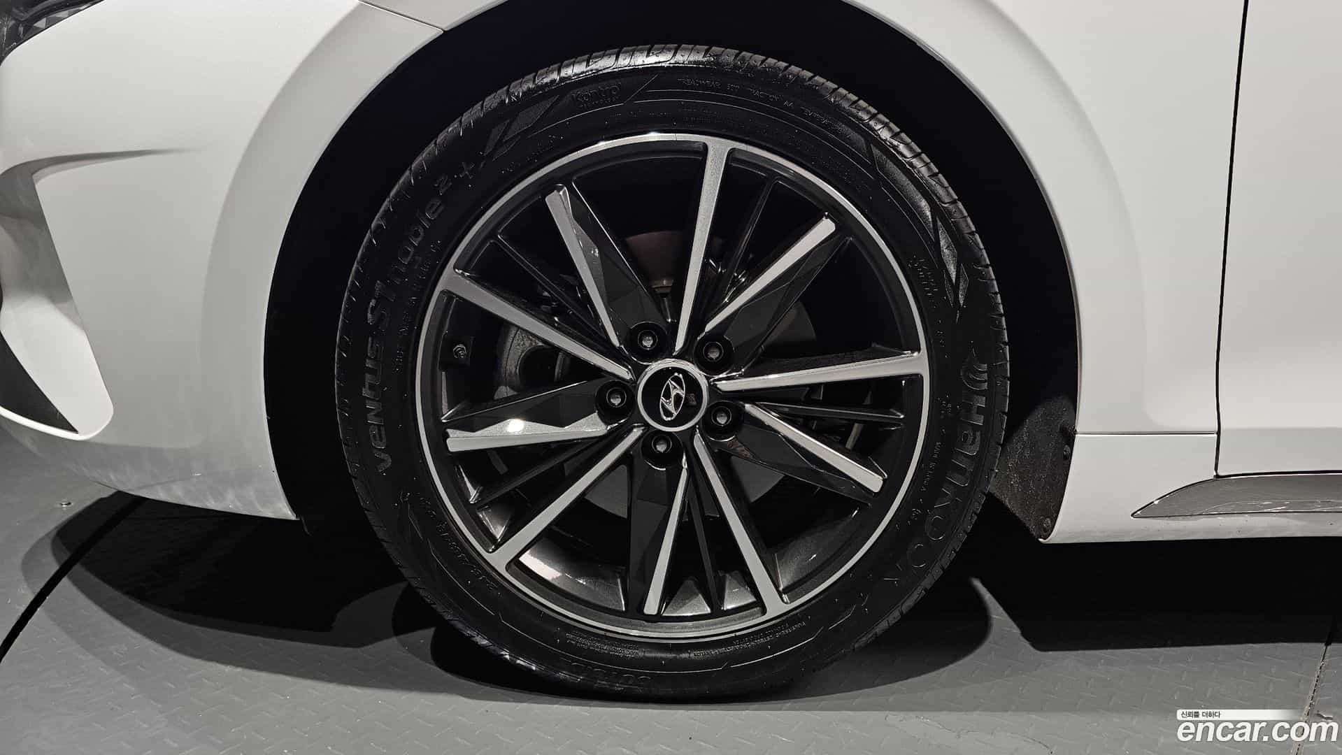 Grandeur Hyundai 2021.11-OUTER-005
