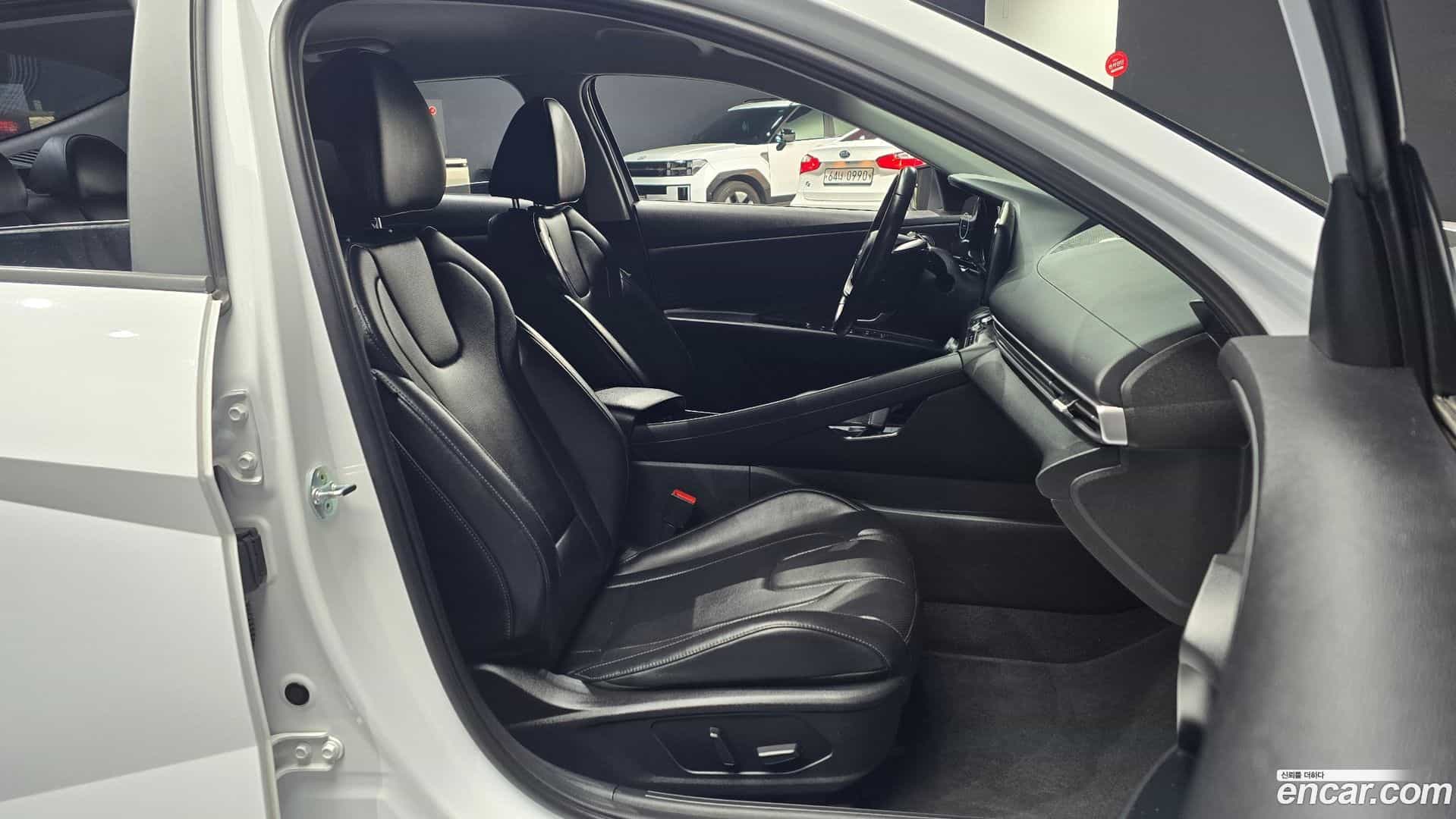 AVANTE Hyundai 2022.3-INNER-010