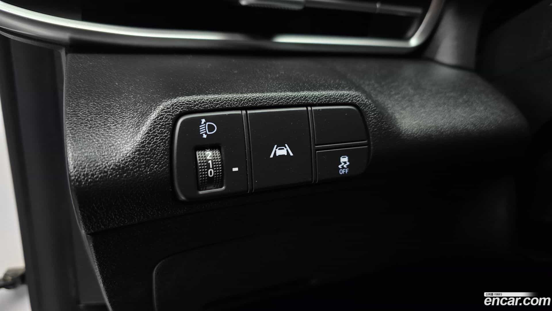 AVANTE Hyundai 2022.3-OPTION-018