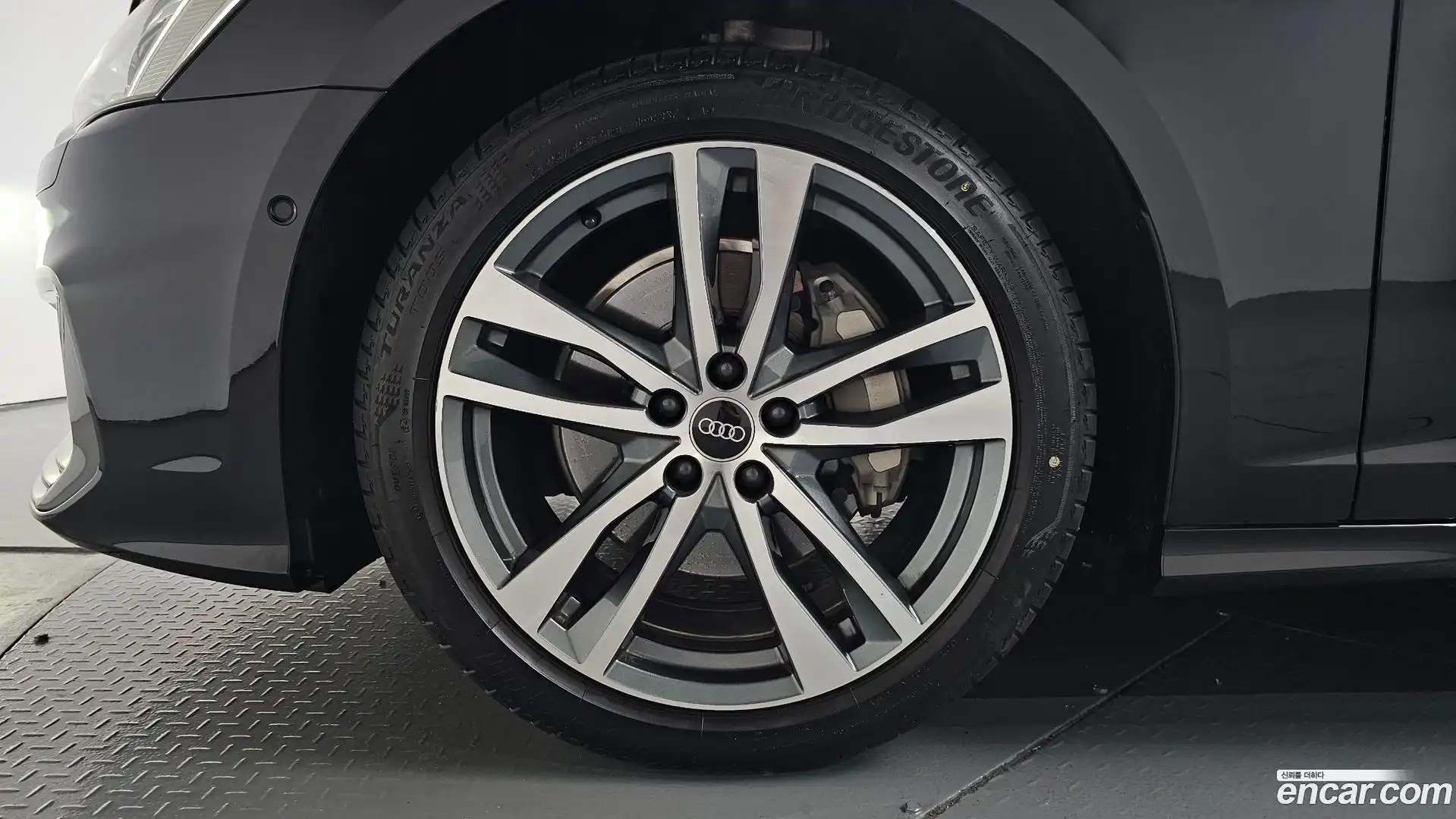 A6 Audi 2021.9-OUTER-005
