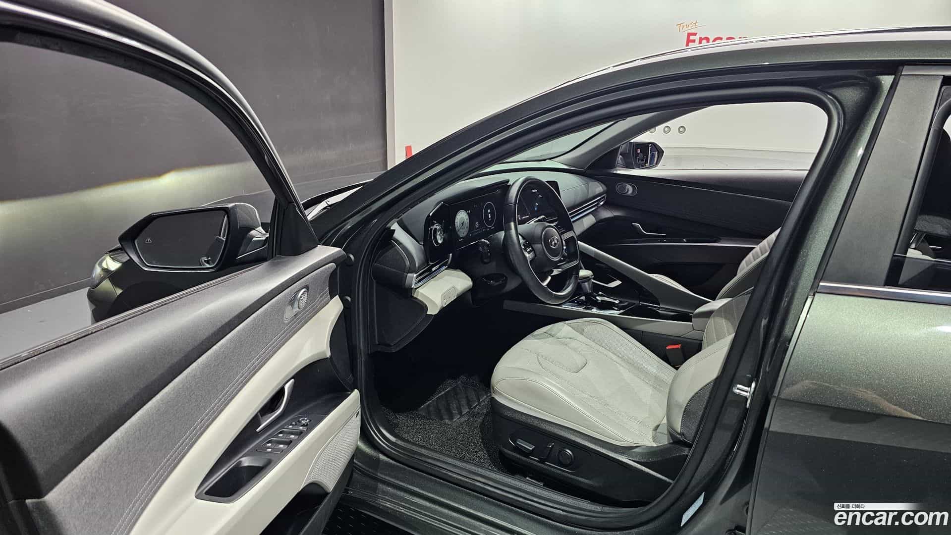 AVANTE Hyundai 2020.7-INNER-010