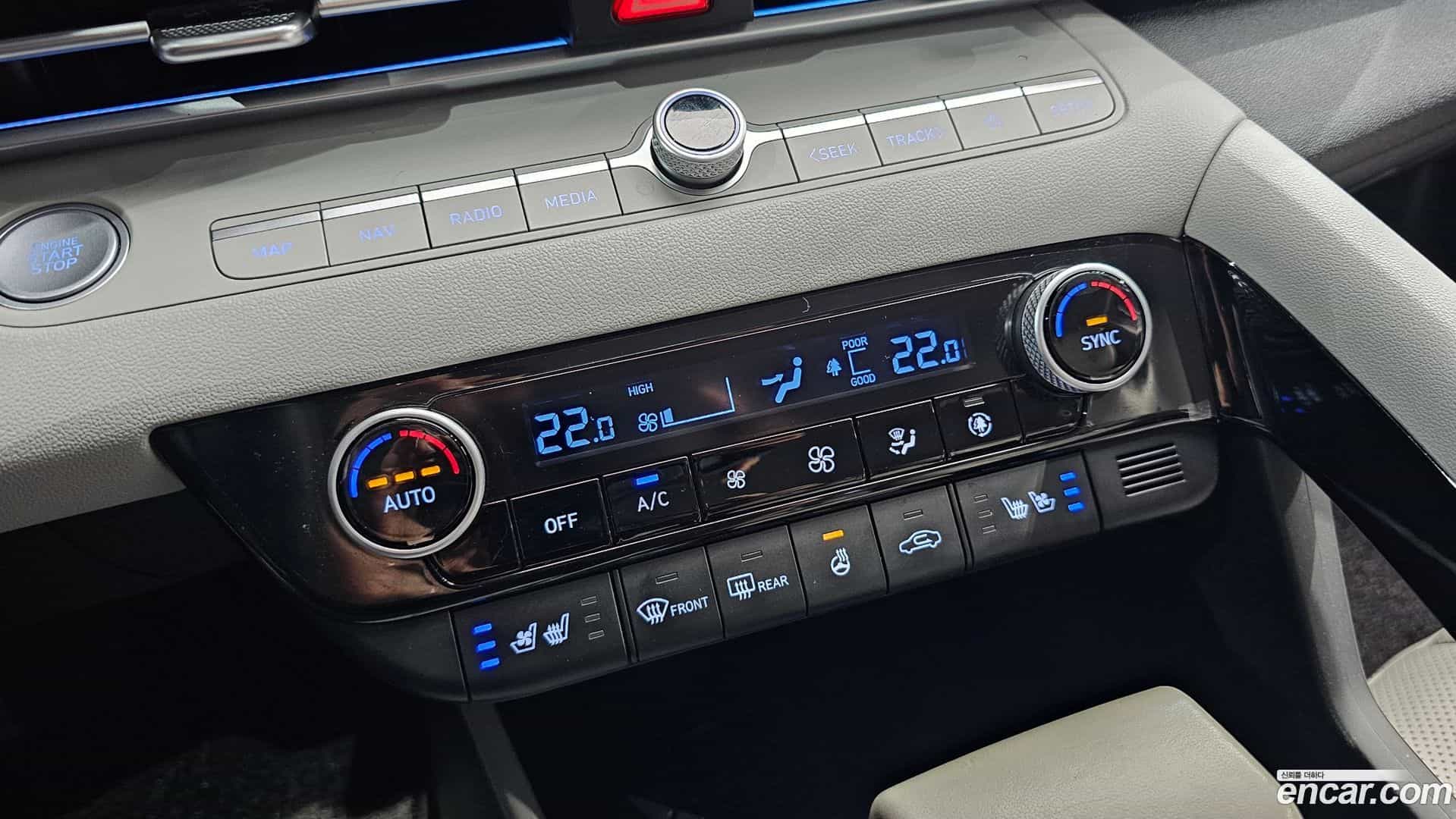 AVANTE Hyundai 2020.7-OPTION-021