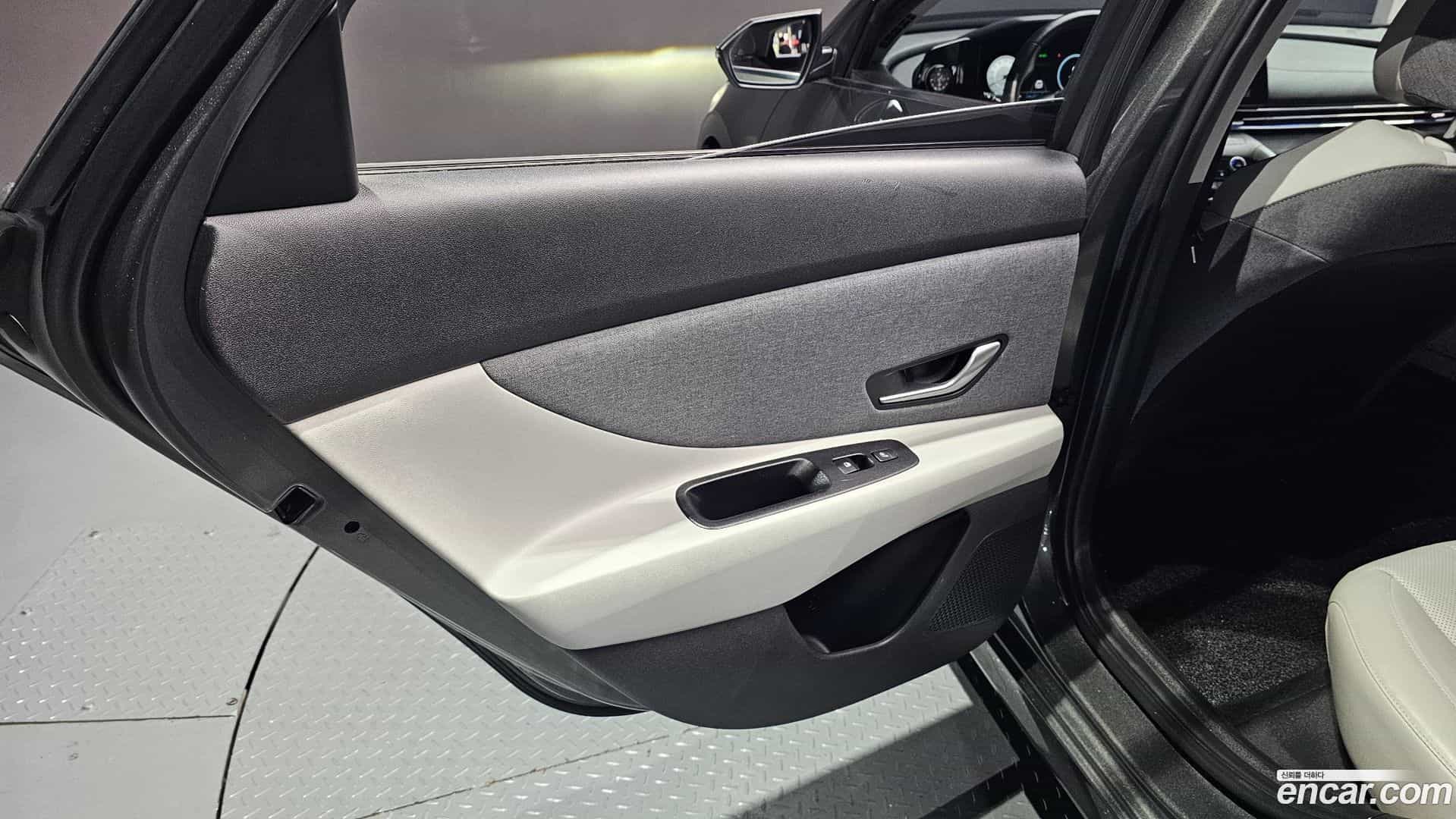 AVANTE Hyundai 2020.7-INNER-035