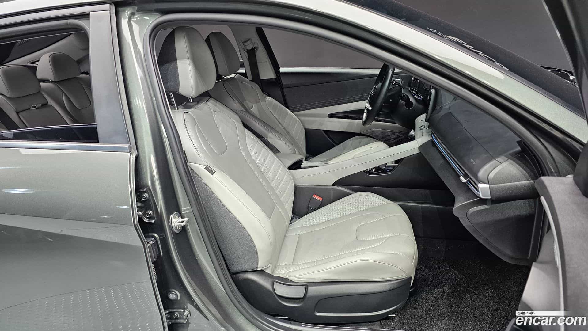 AVANTE Hyundai 2020.7-INNER-036