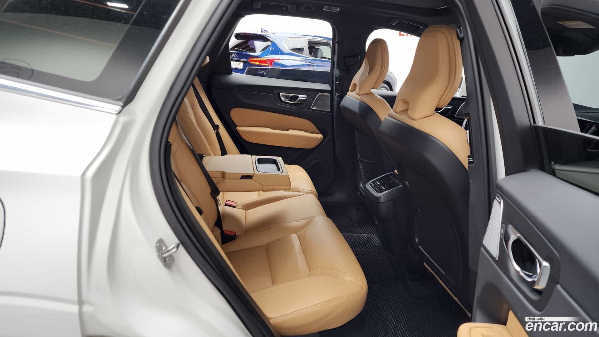 XC60 Volvo 2021.7-OPTION-015