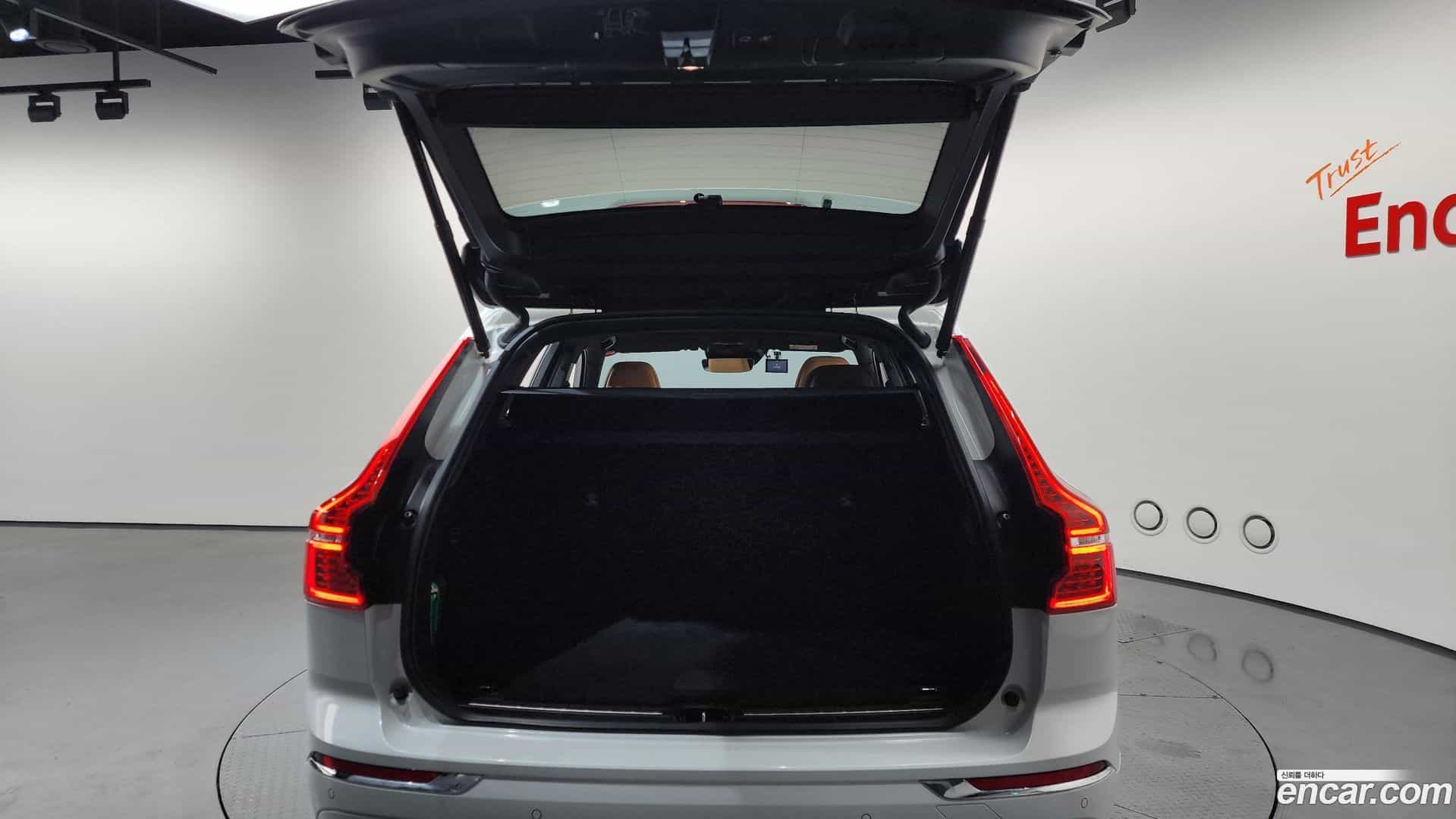 XC60 Volvo 2021.7-OPTION-023