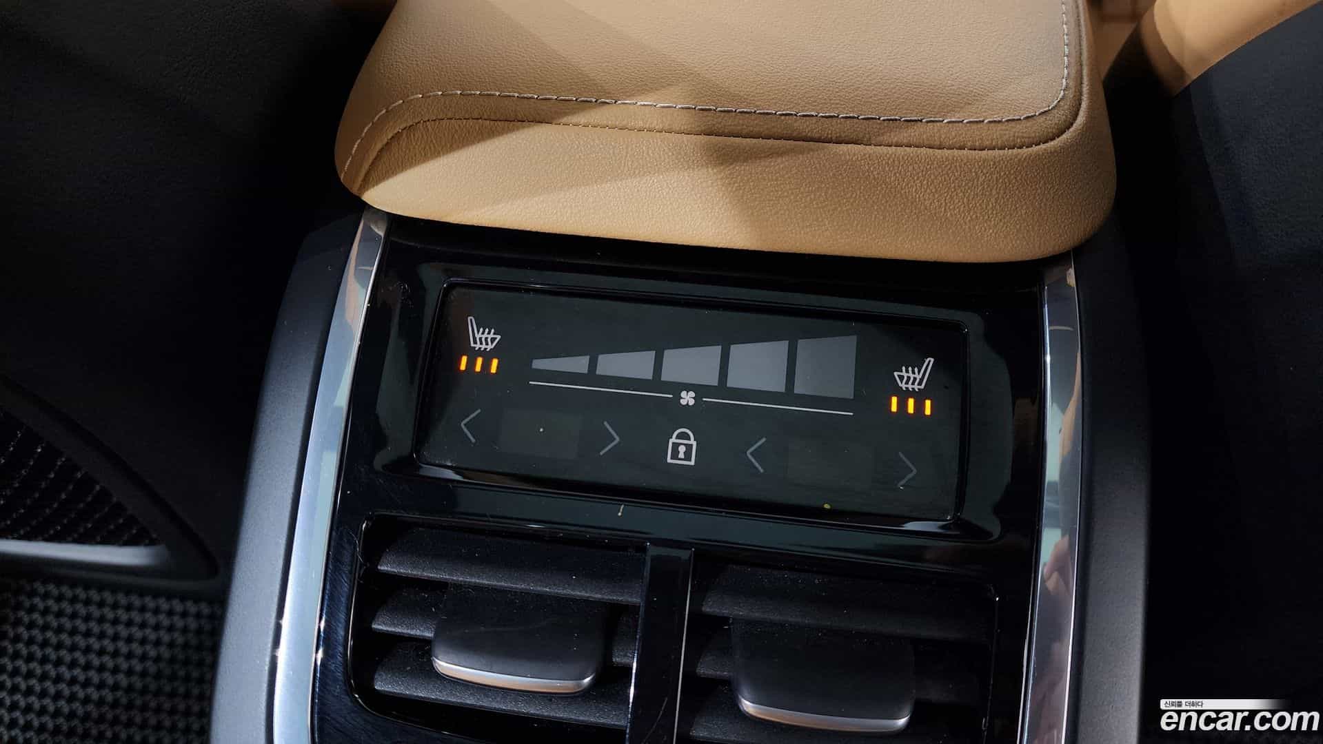 XC60 Volvo 2021.7-OPTION-024