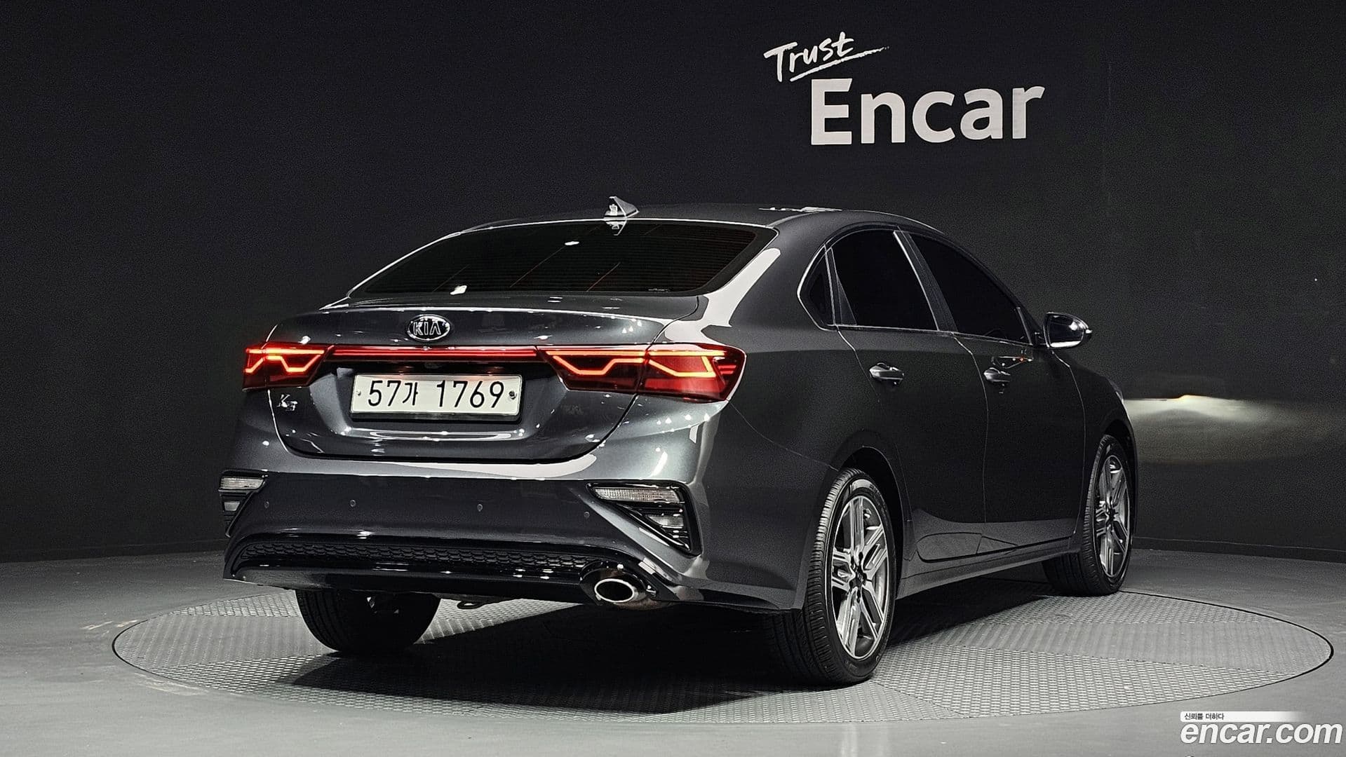 Main__Slider__Photo:K3 Kia 2019.0-1