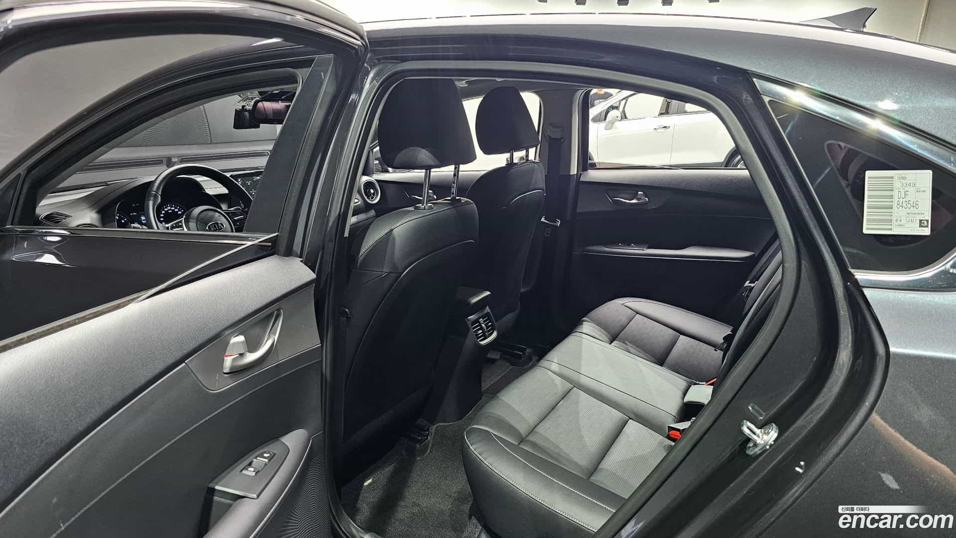 K3 Kia 2019.0-OPTION-015