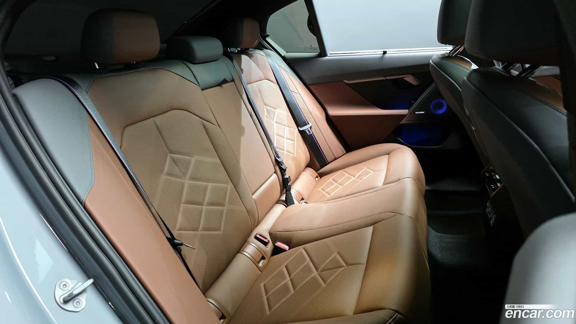 5-Series BMW 2025.10-OPTION-015
