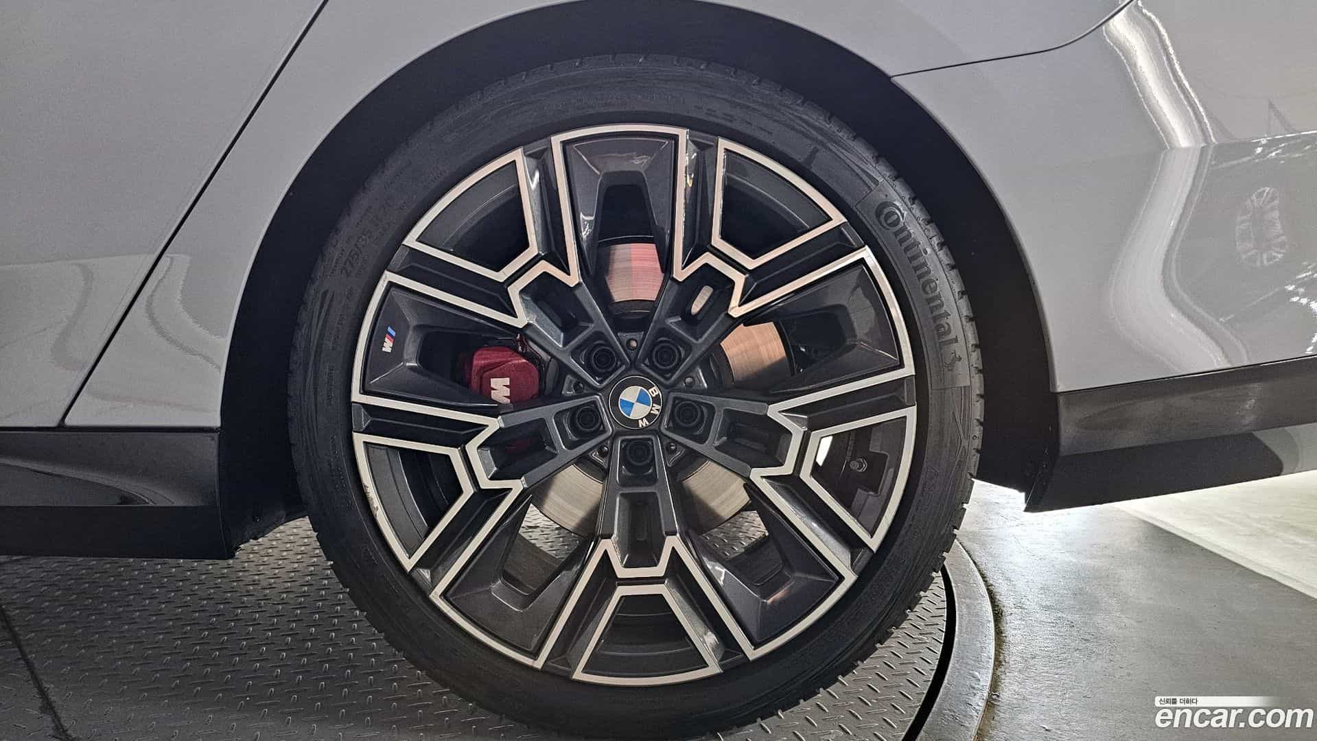 5-Series BMW 2025.10-OUTER-031