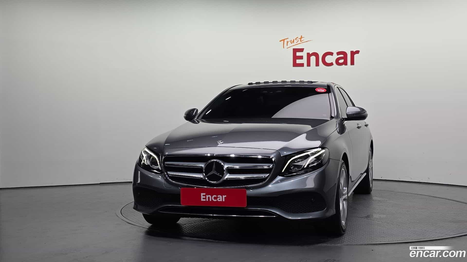 E-Class Mercedes-Benz 2018.0-OUTER-003