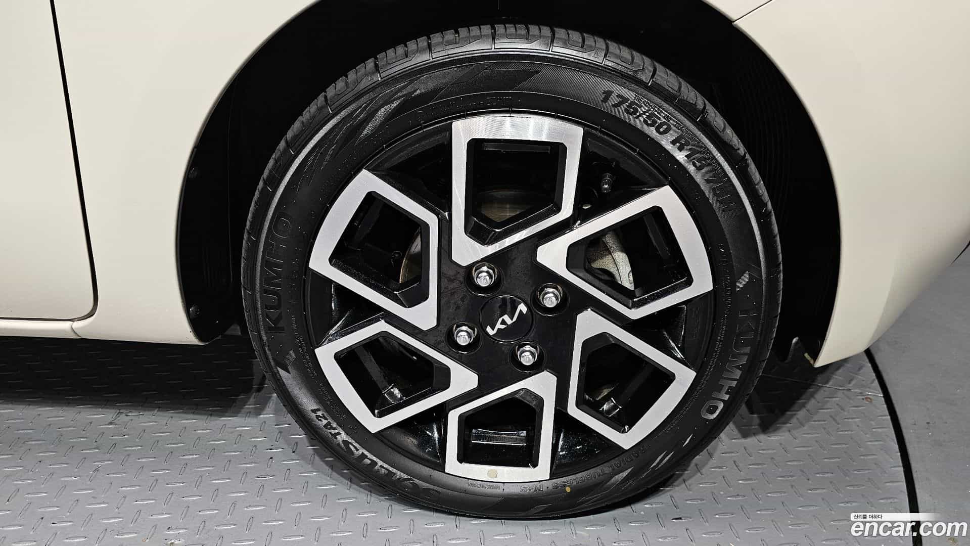 RAY Kia 2023.8-OUTER-031