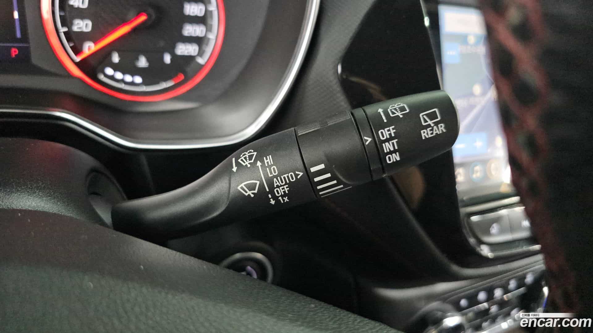 Trailblazer Chevrolet 2021.3-OPTION-042