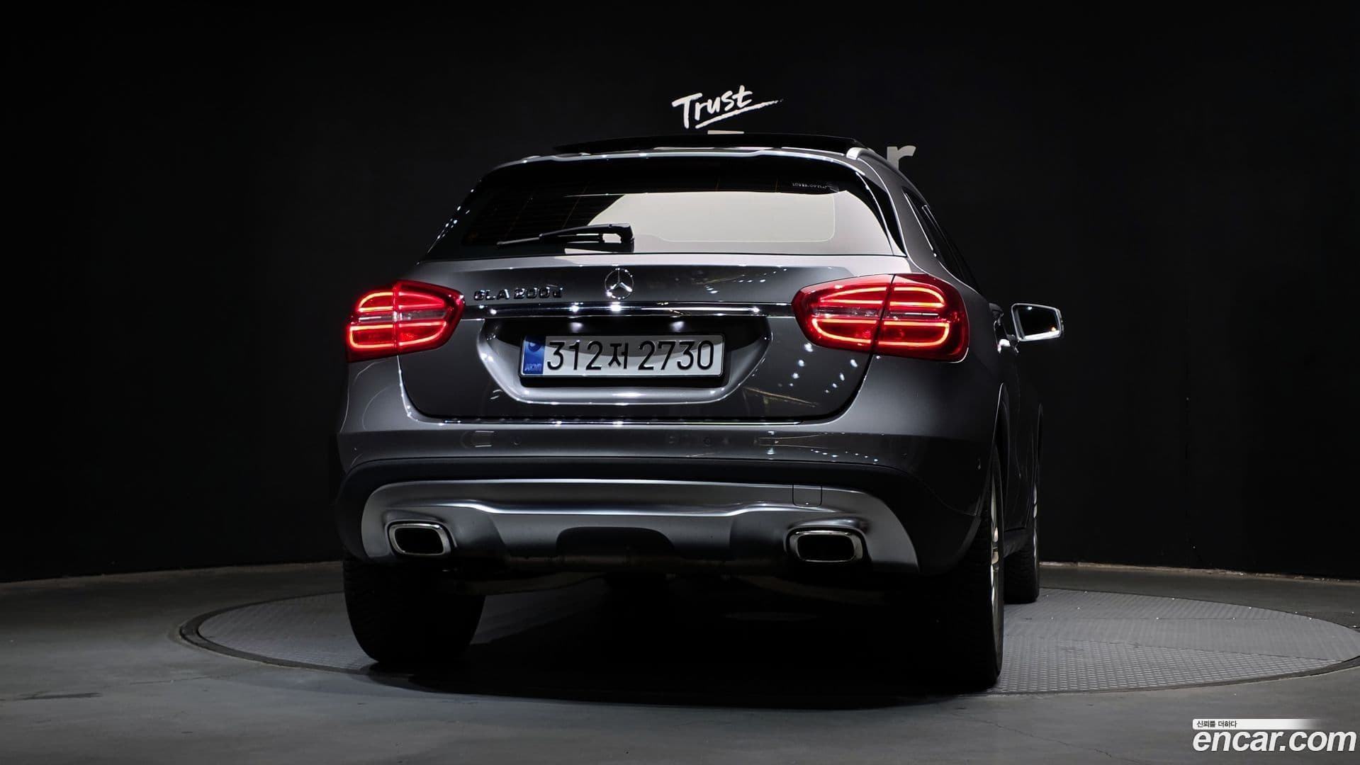 Main__Slider__Photo:GLA-Class Mercedes-Benz 2017.4-3