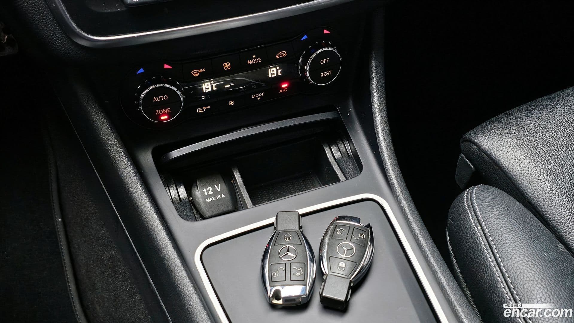 Main__Slider__Photo:GLA-Class Mercedes-Benz 2017.4-15