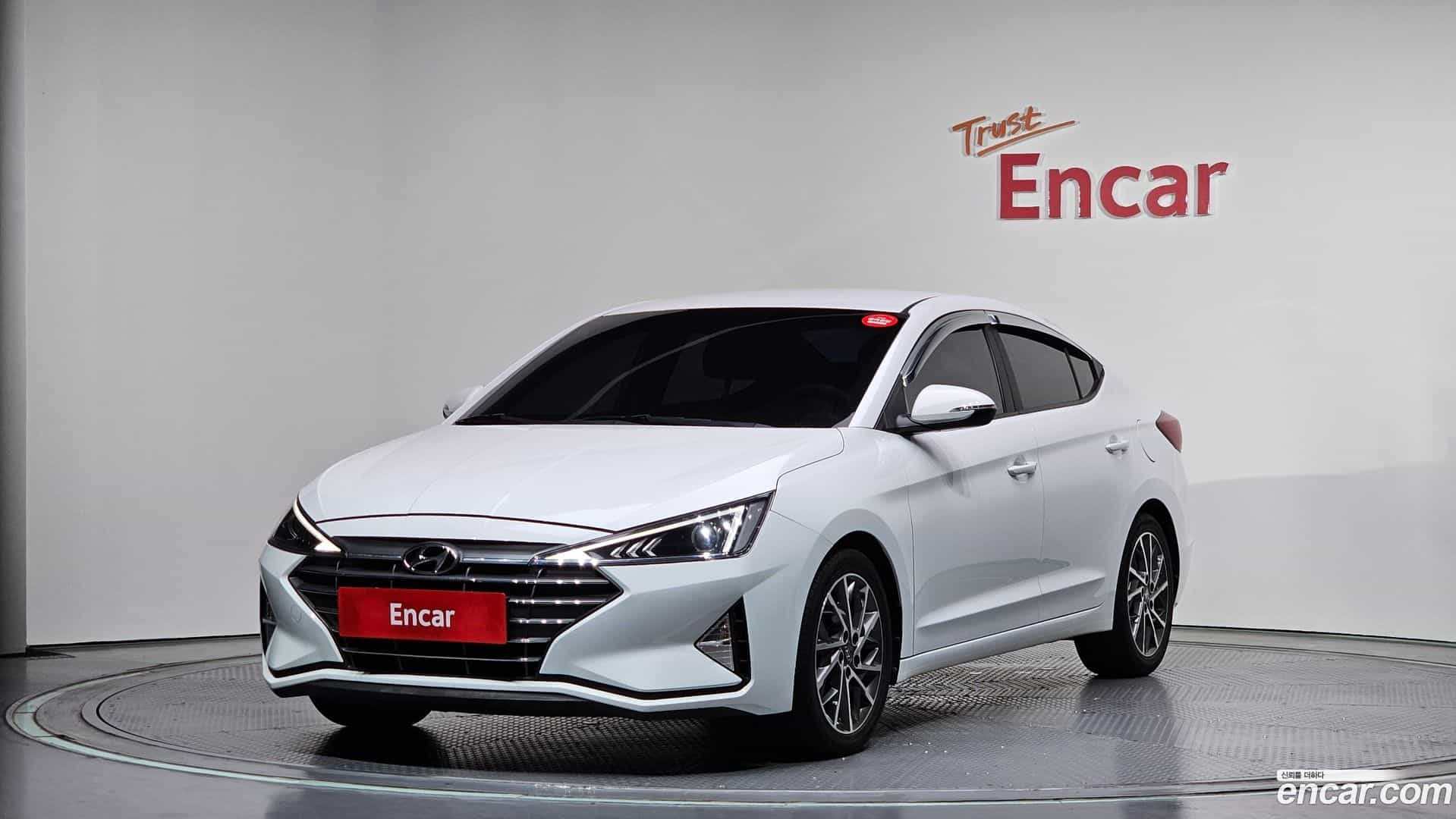 AVANTE Hyundai 2019.9-OUTER-001