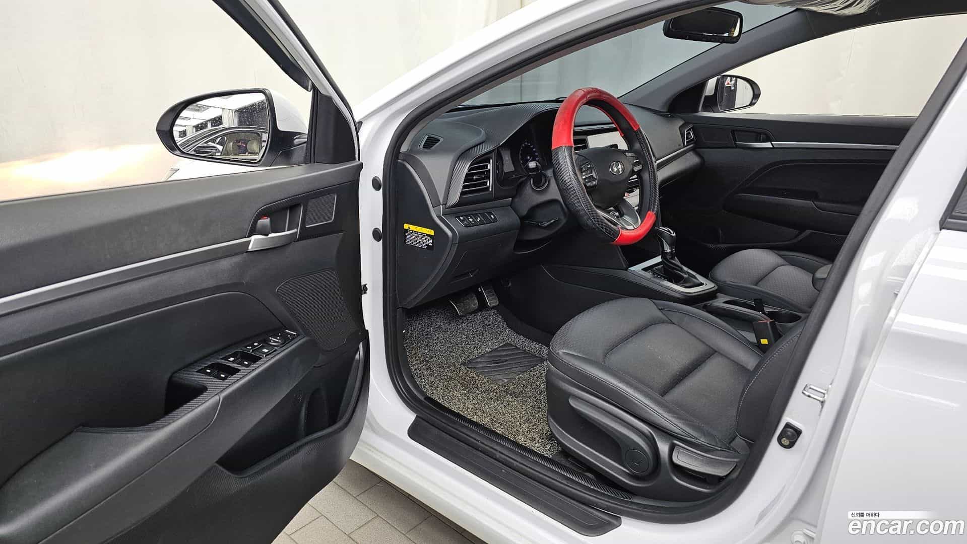 AVANTE Hyundai 2019.9-INNER-010