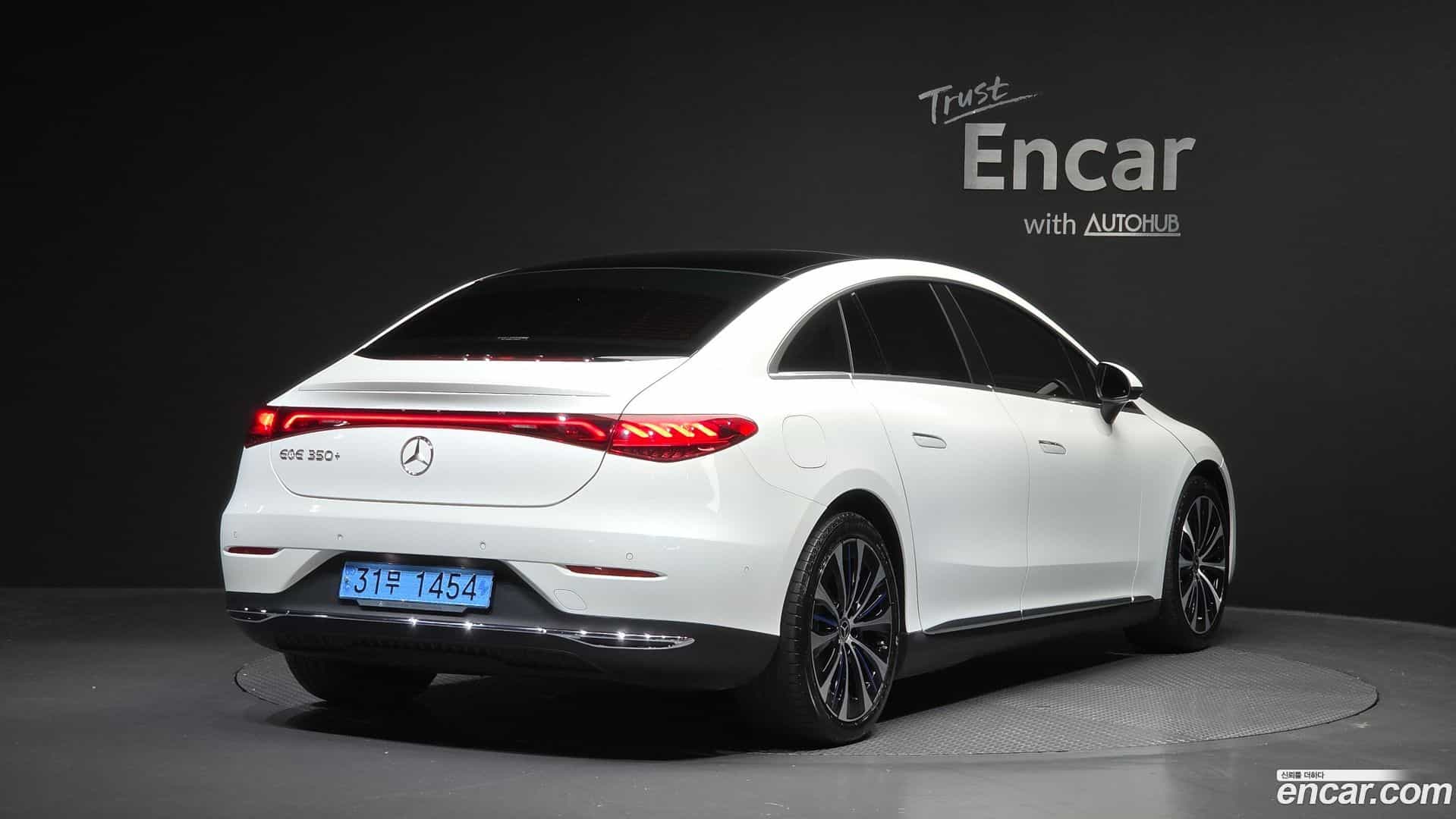 EQE Mercedes-Benz 2023.11-OUTER-002