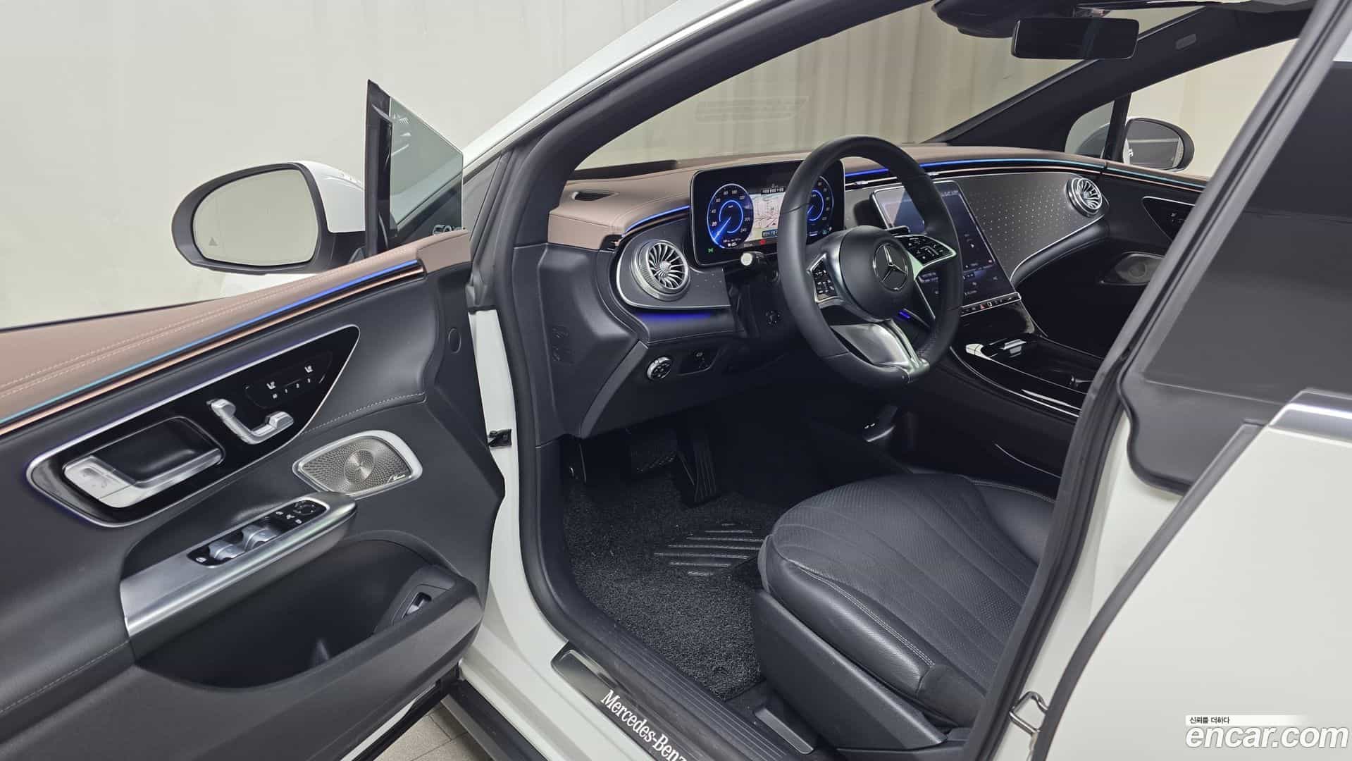 EQE Mercedes-Benz 2023.11-INNER-010
