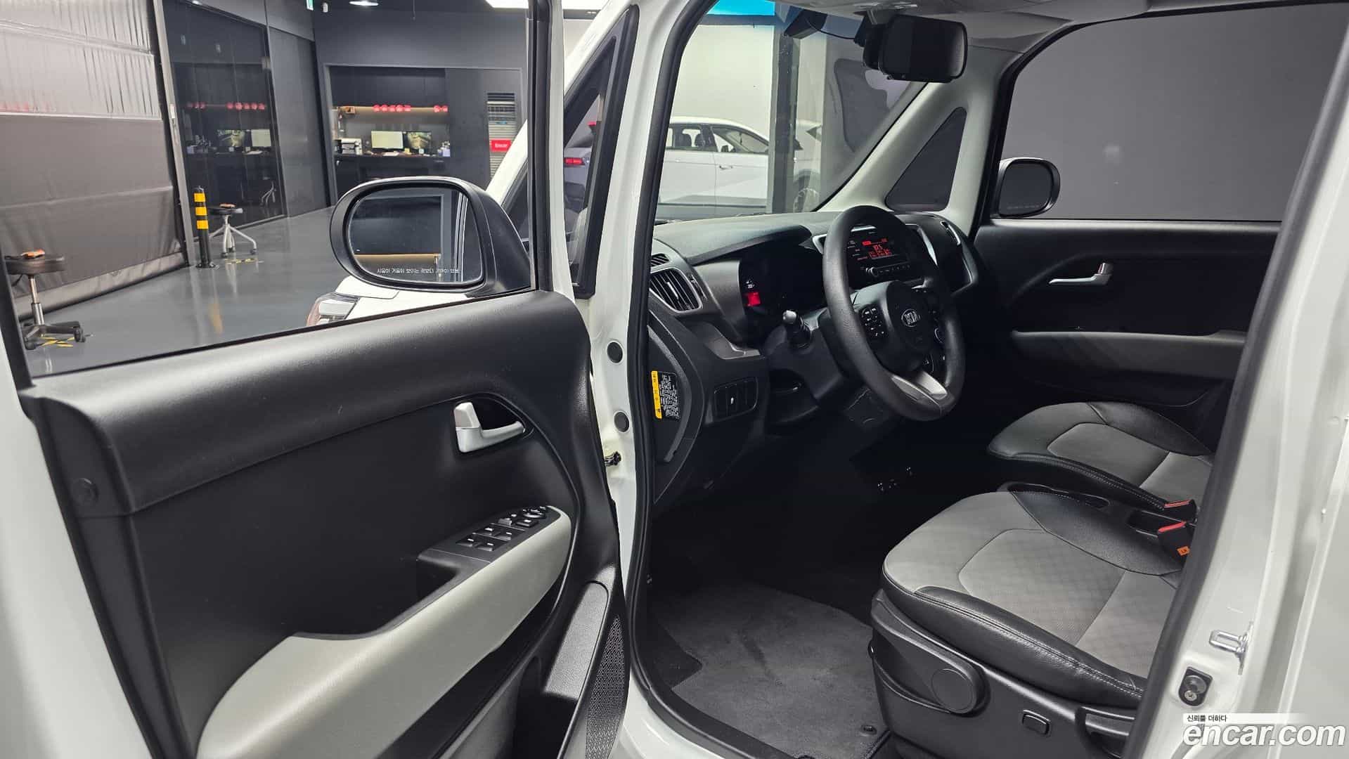 RAY Kia 2019.6-INNER-010