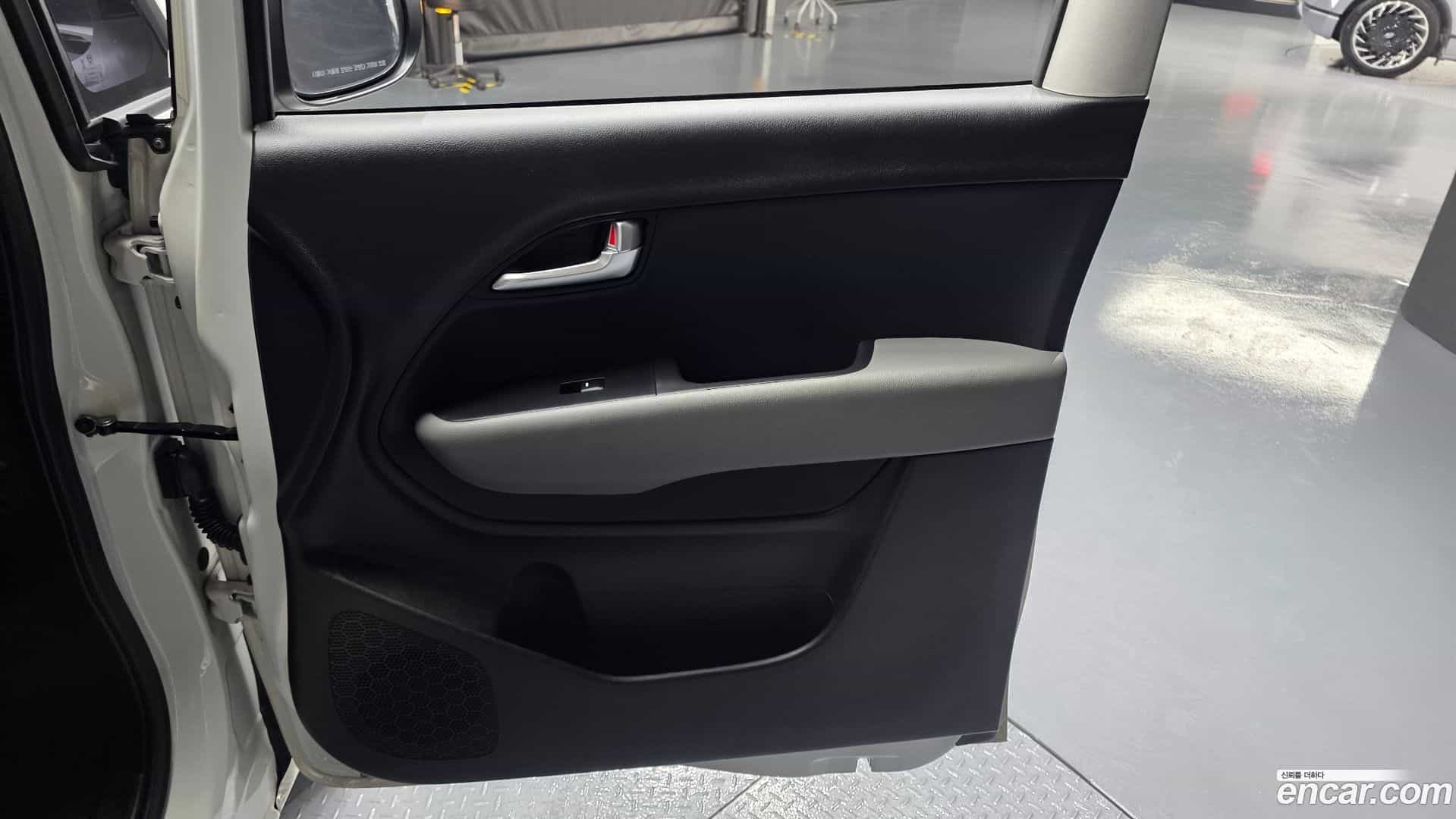 RAY Kia 2019.6-INNER-034