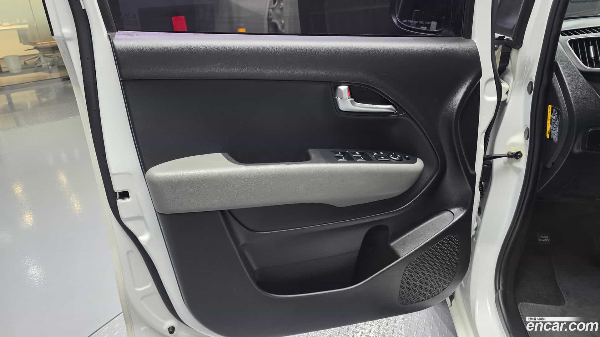 RAY Kia 2019.6-INNER-035
