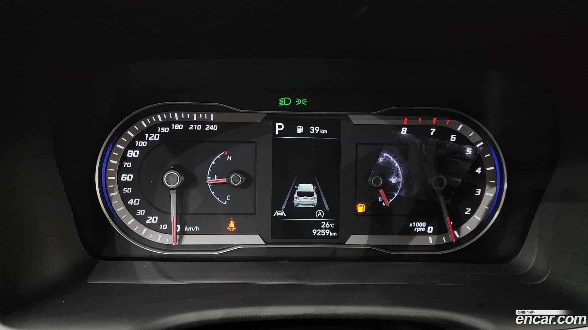 Tucson Hyundai 2021.1-INNER-008