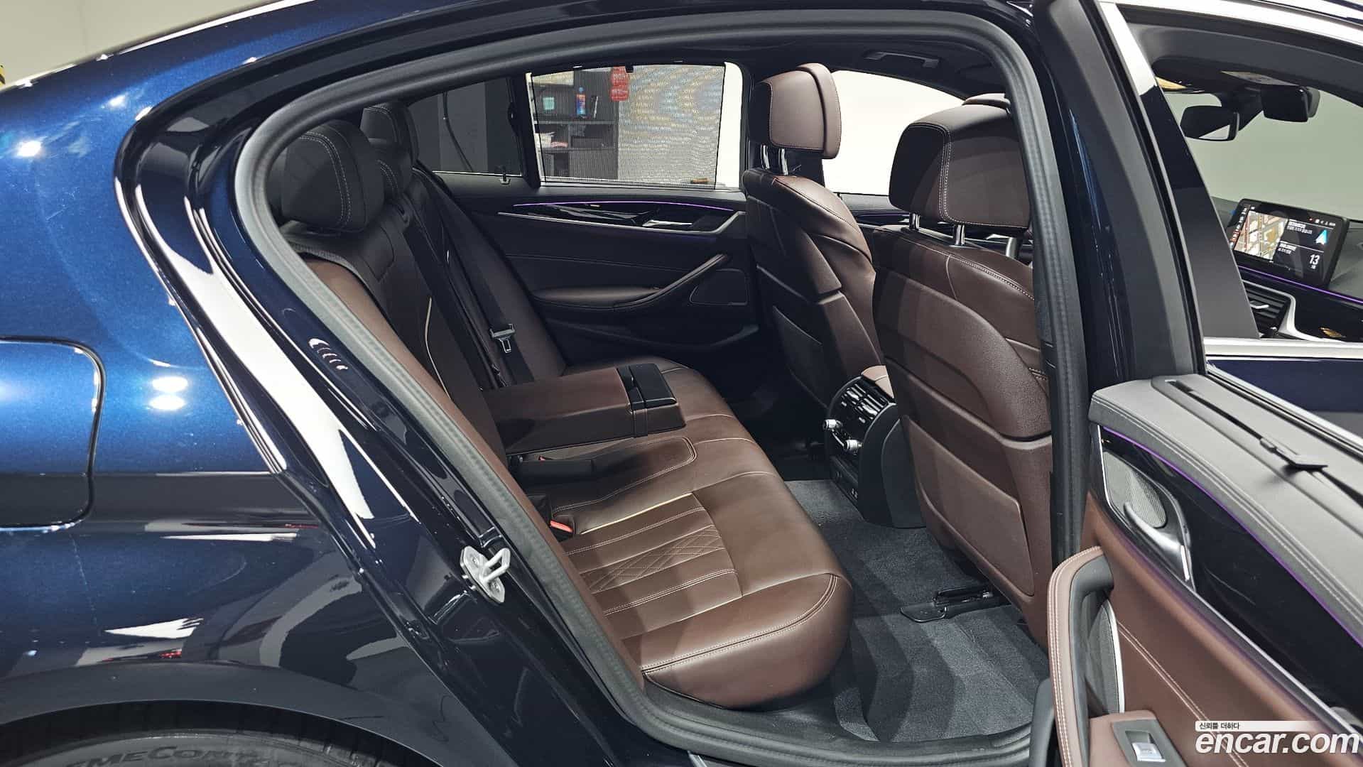5-Series BMW 2023.4-OPTION-015