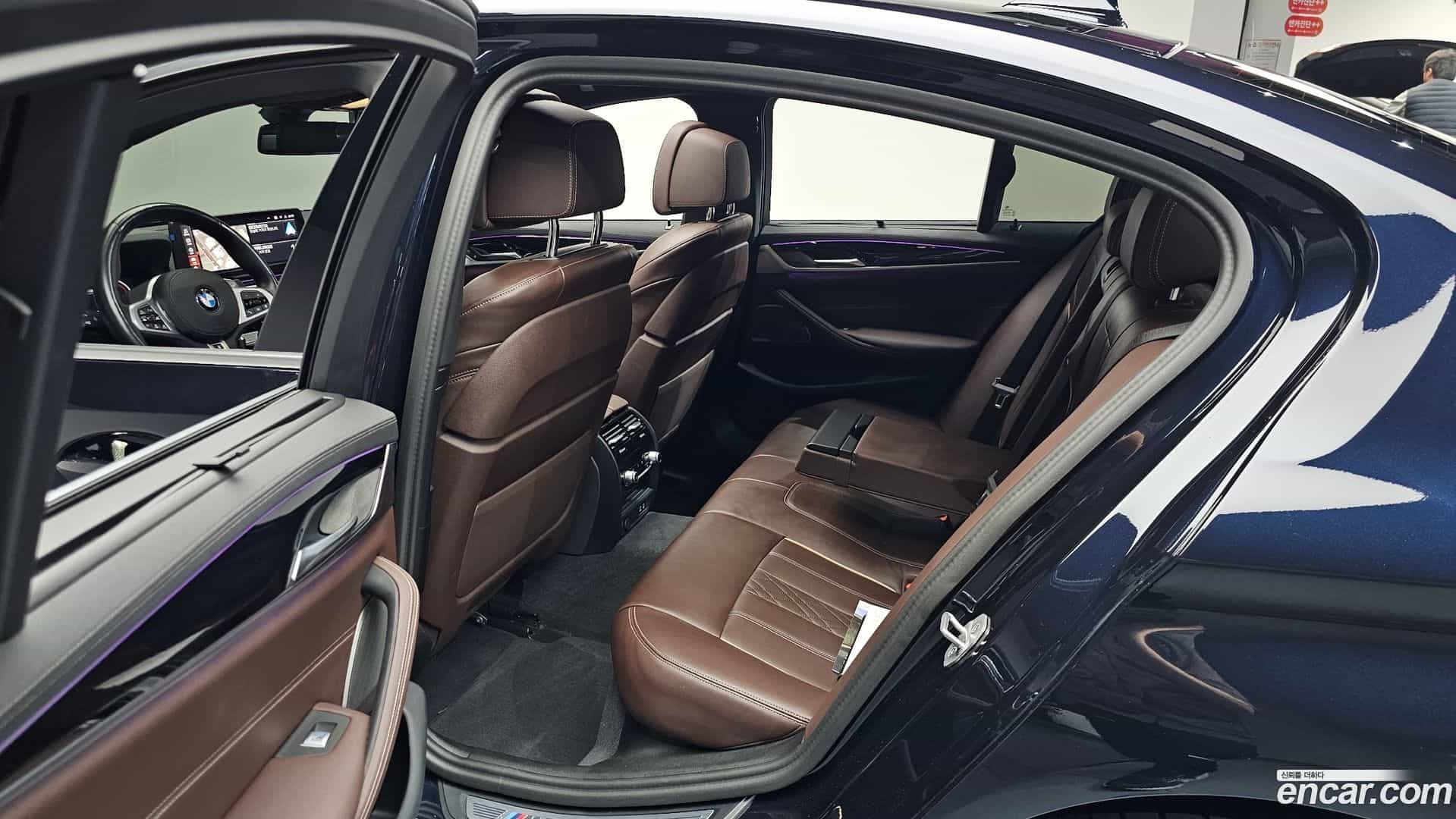 5-Series BMW 2023.4-OPTION-016