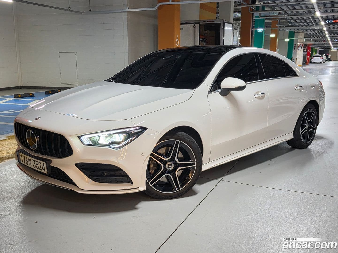 Main__Slider__Photo:CLA-Class Mercedes-Benz 2021.11-0