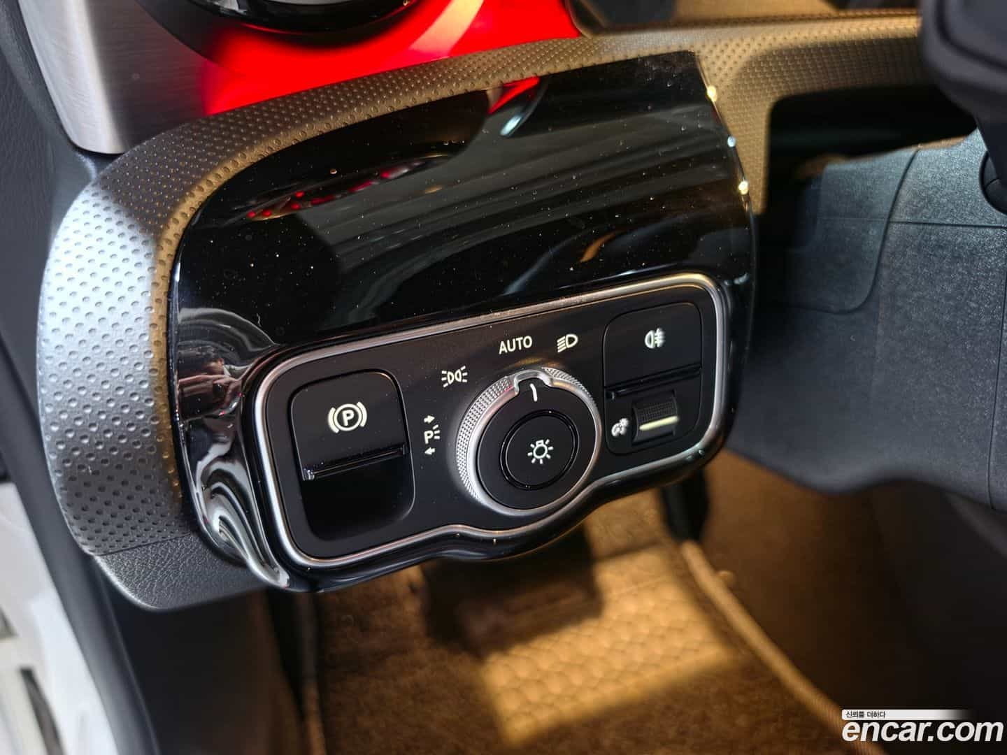 CLA-Class Mercedes-Benz 2021.11-OPTION-018