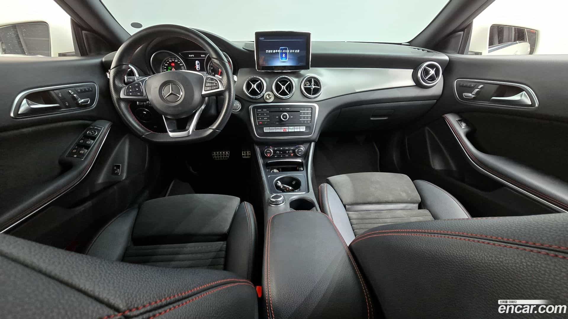 CLA-Class Mercedes-Benz 2017.9-INNER-007