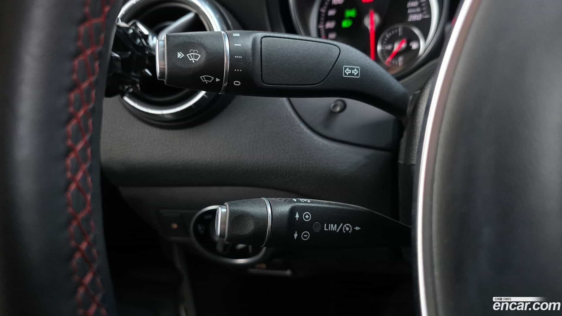 CLA-Class Mercedes-Benz 2017.9-OPTION-024