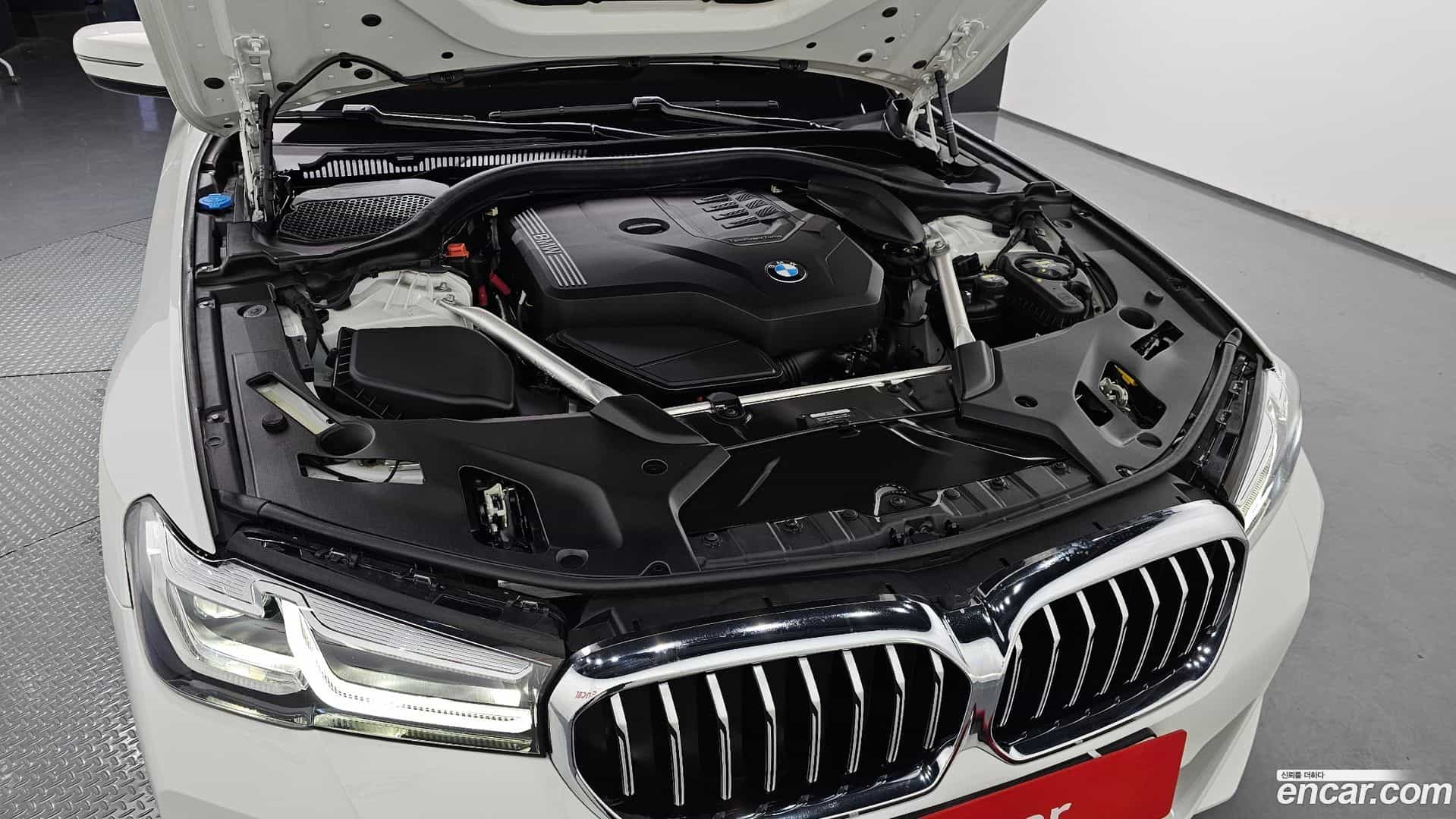 5-Series BMW 2022.2-OUTER-006